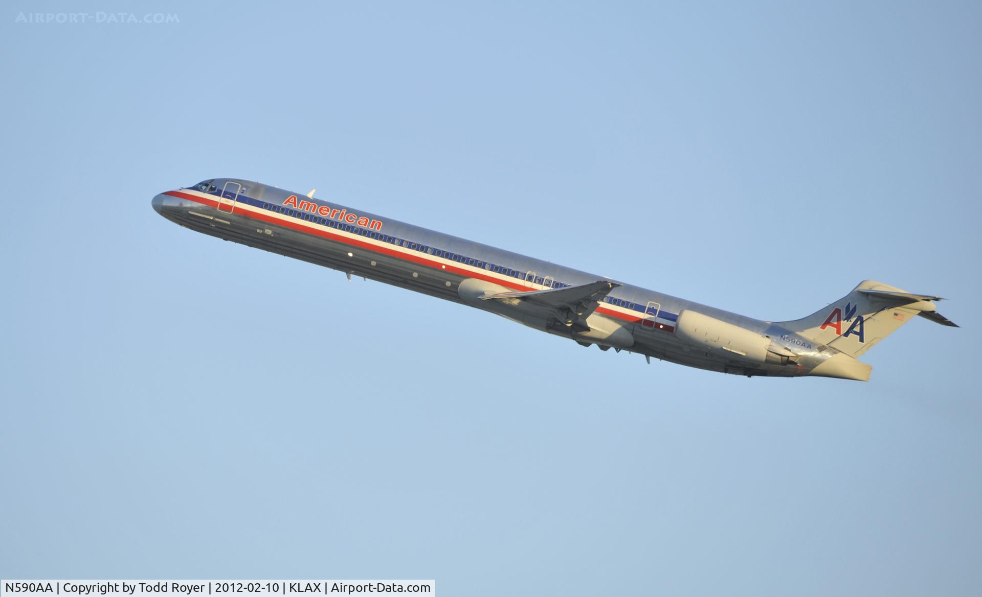N590AA, 1991 McDonnell Douglas MD-83 (DC-9-83) C/N 53253, Departing LAX on 25R
