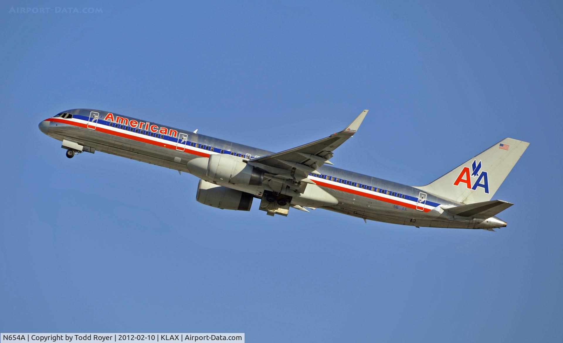 N654A, 1991 Boeing 757-223 C/N 24612, Departing LAX on 25R