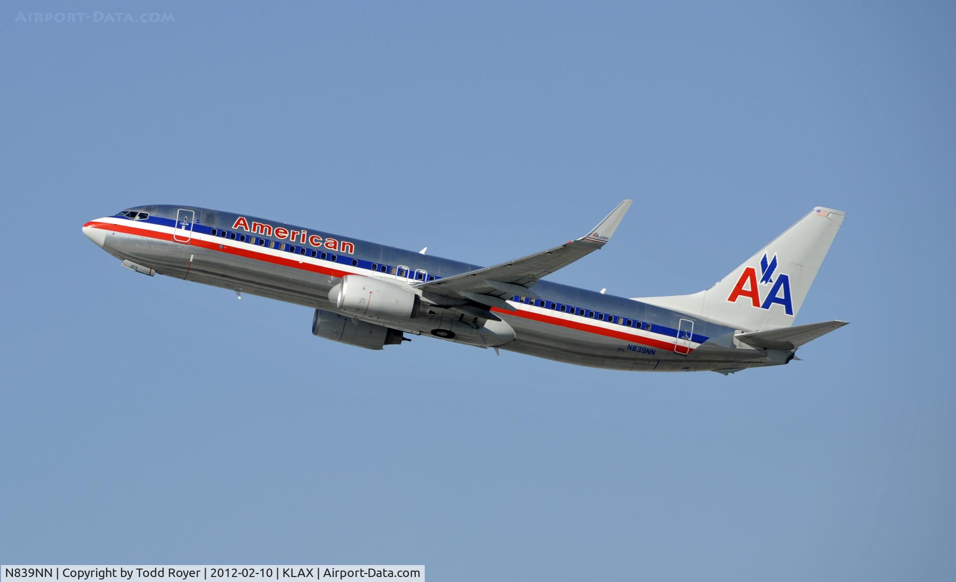 N839NN, 2010 Boeing 737-823 C/N 29557, Departing LAX on 25R