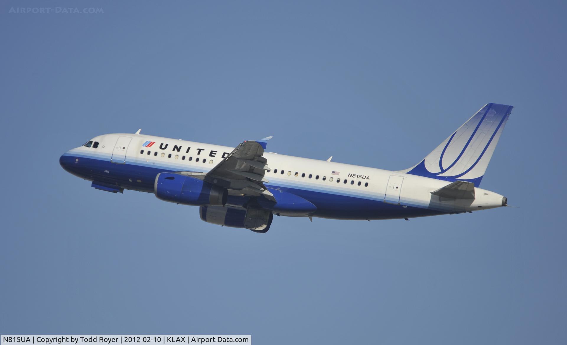 N815UA, 1998 Airbus A319-131 C/N 867, Departing LAX on 25R