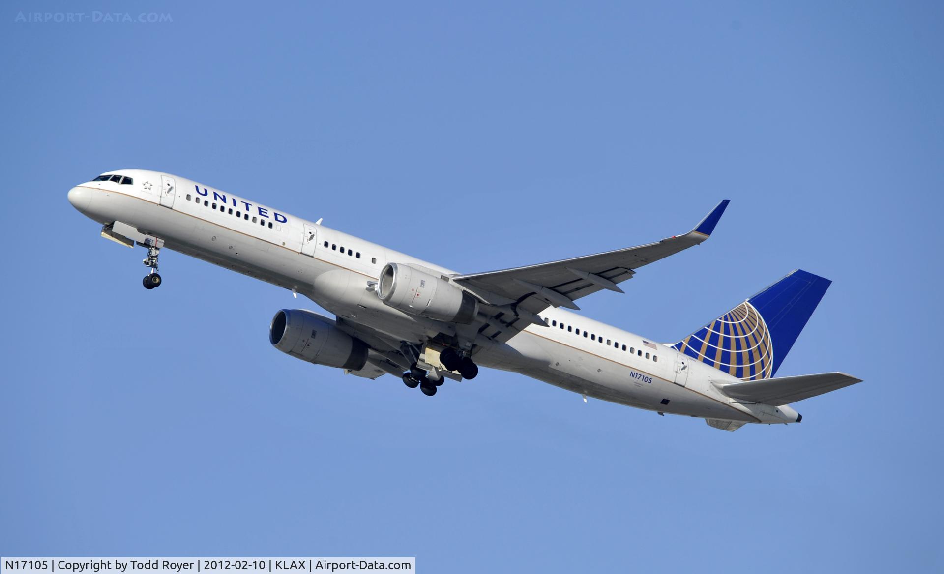 N17105, 1994 Boeing 757-224 C/N 27295, Departing LAX on 25R