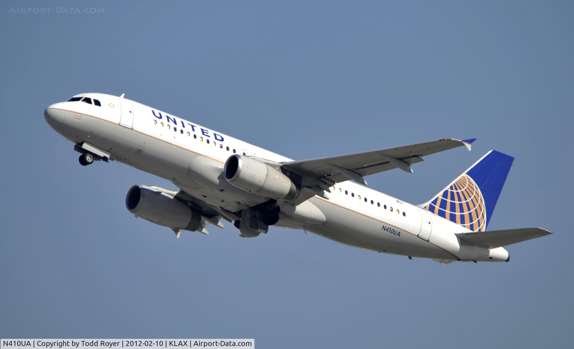 N410UA, 1994 Airbus A320-232 C/N 463, Departing LAX on 25R