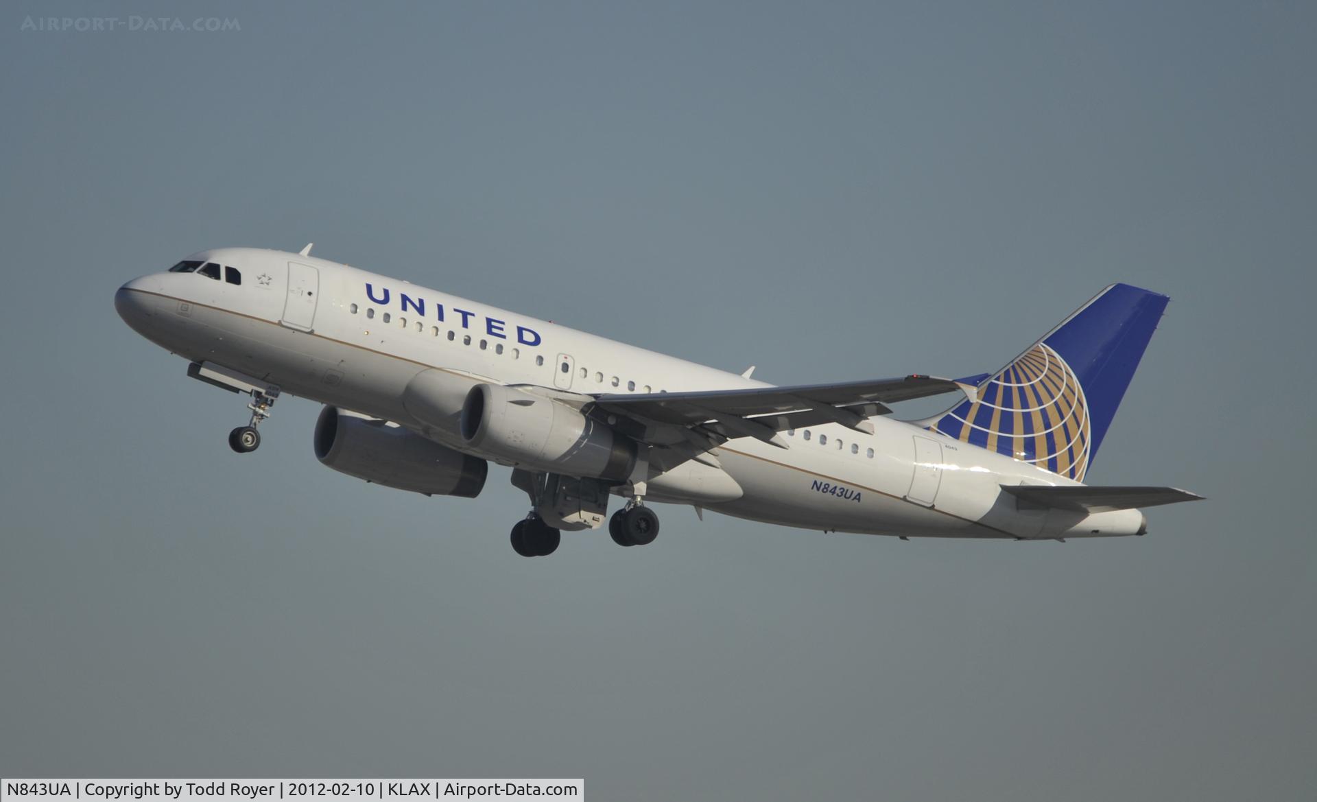 N843UA, 2001 Airbus A319-131 C/N 1573, Departing LAX on 25R