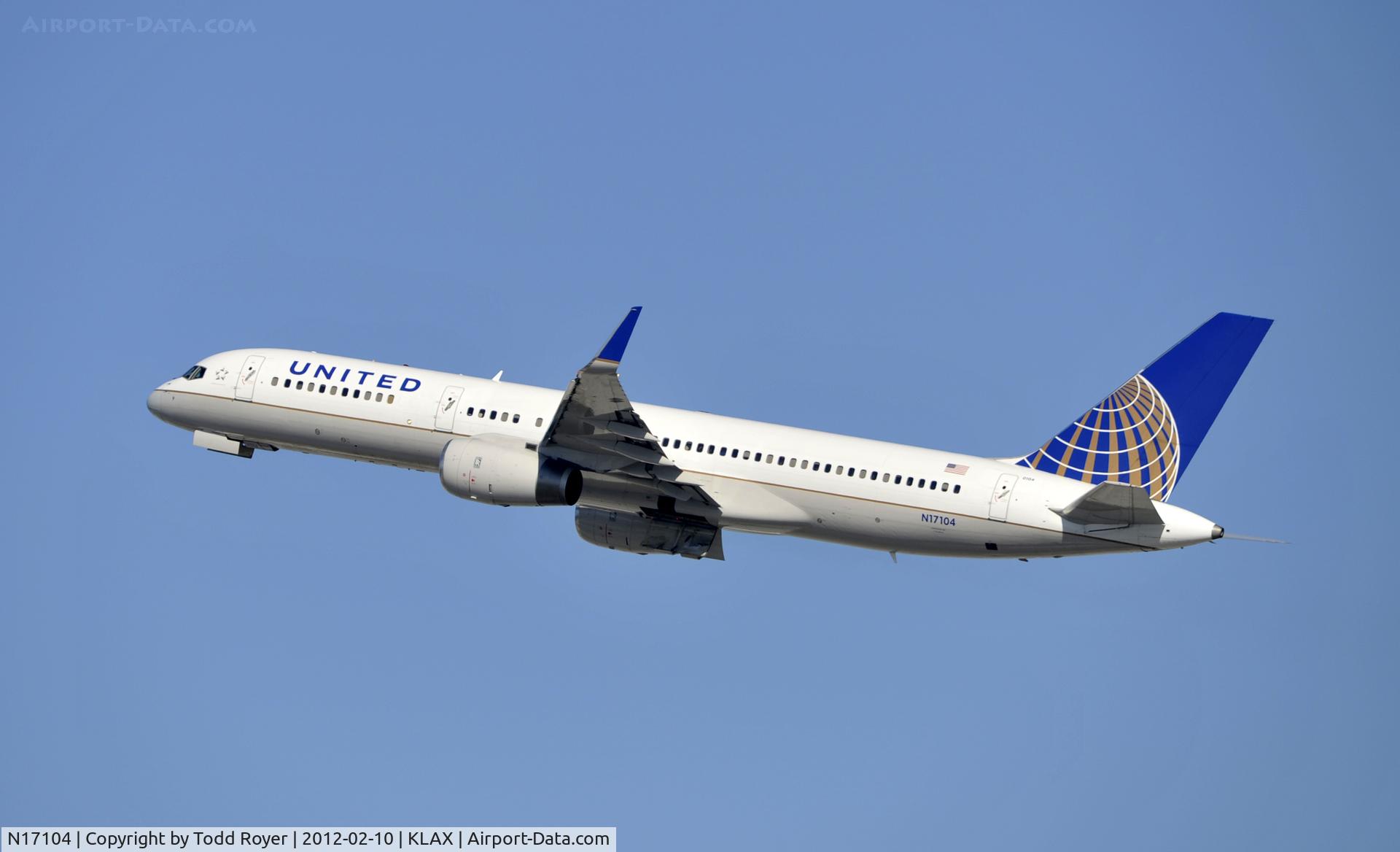 N17104, 1994 Boeing 757-224 C/N 27294, Departing LAX on 25R