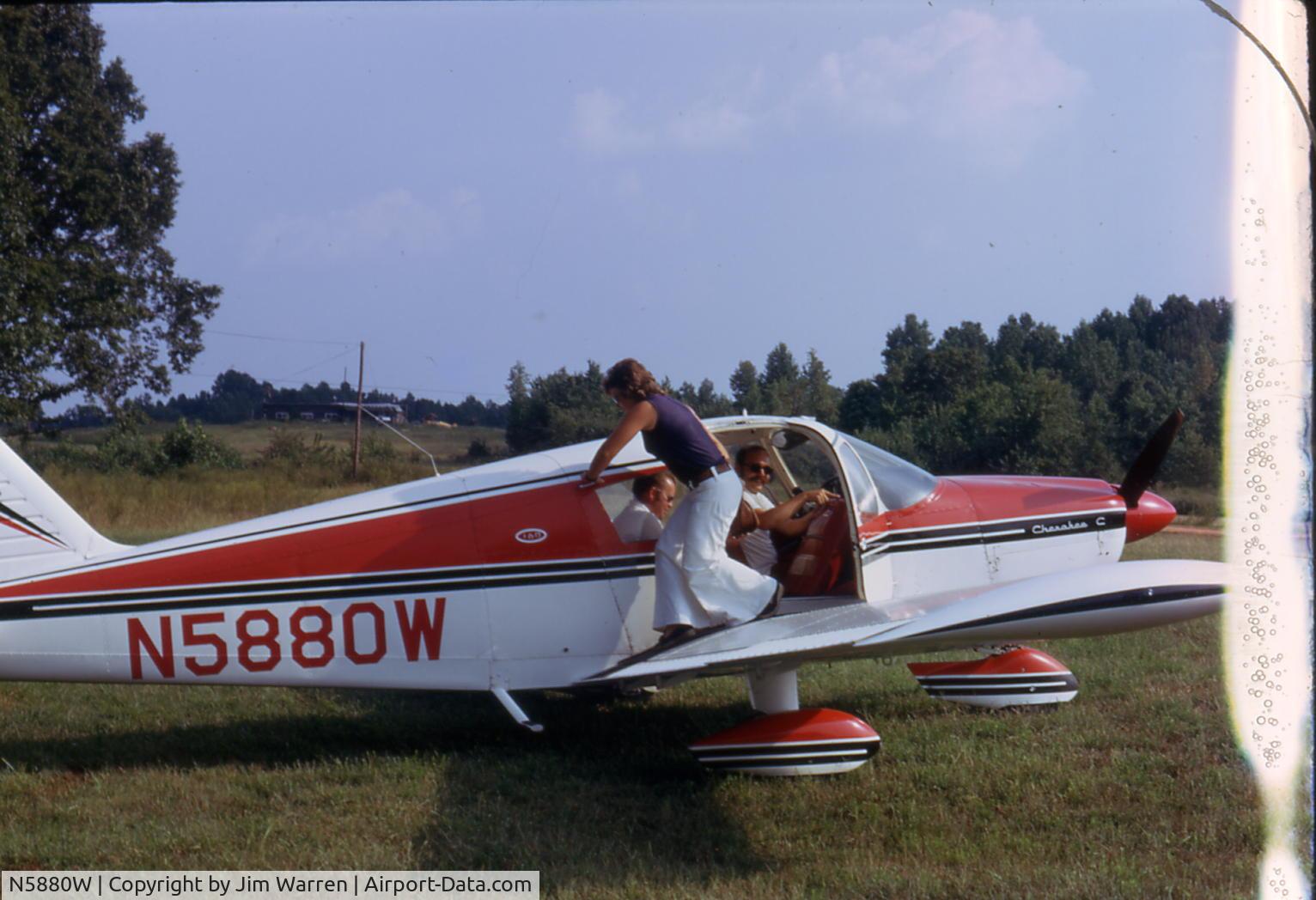 N5880W, 1965 Piper PA-28-160 Cherokee C/N 28-2570, My brother in left seat, my wife exiting plane.