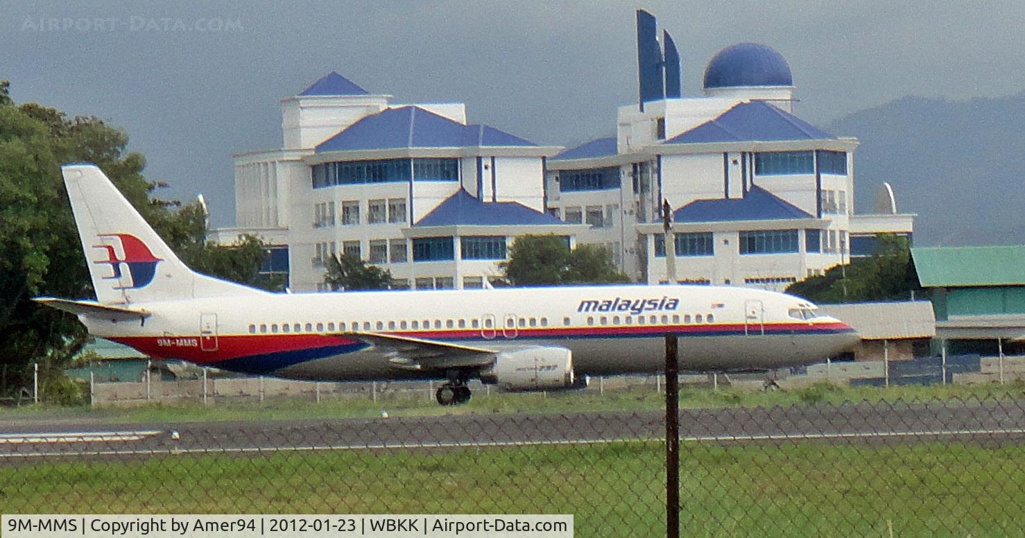 9M-MMS, Boeing 737-4H6 C/N 27169, Taxing back to terminal 1