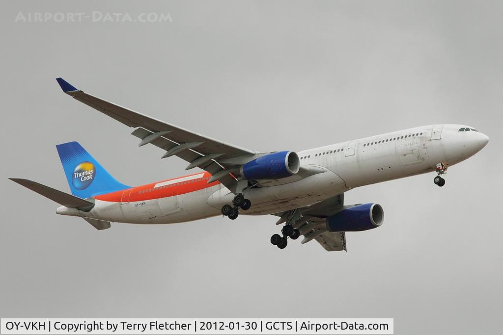 OY-VKH, 2000 Airbus A330-343X C/N 356, Thos Cook Scandanavia 2000 Airbus A330-343X, c/n: 356