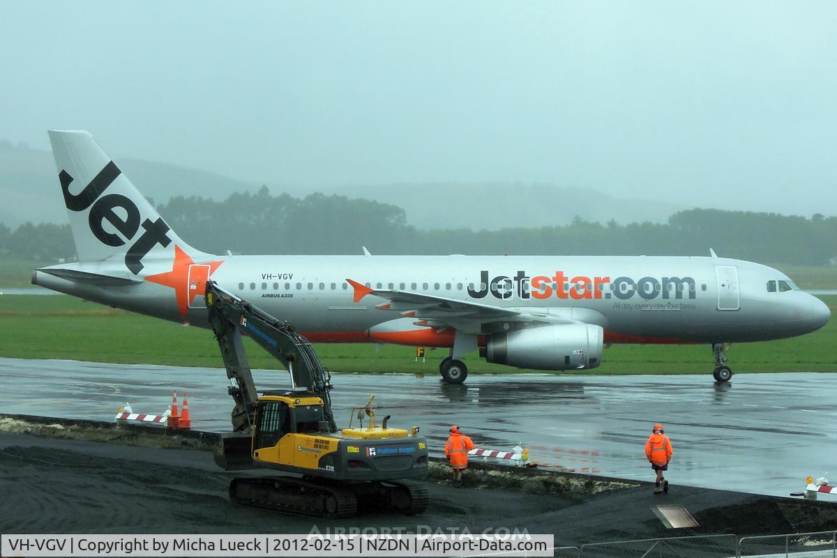 VH-VGV, 2010 Airbus A320-232 C/N 4229, In Dunedin