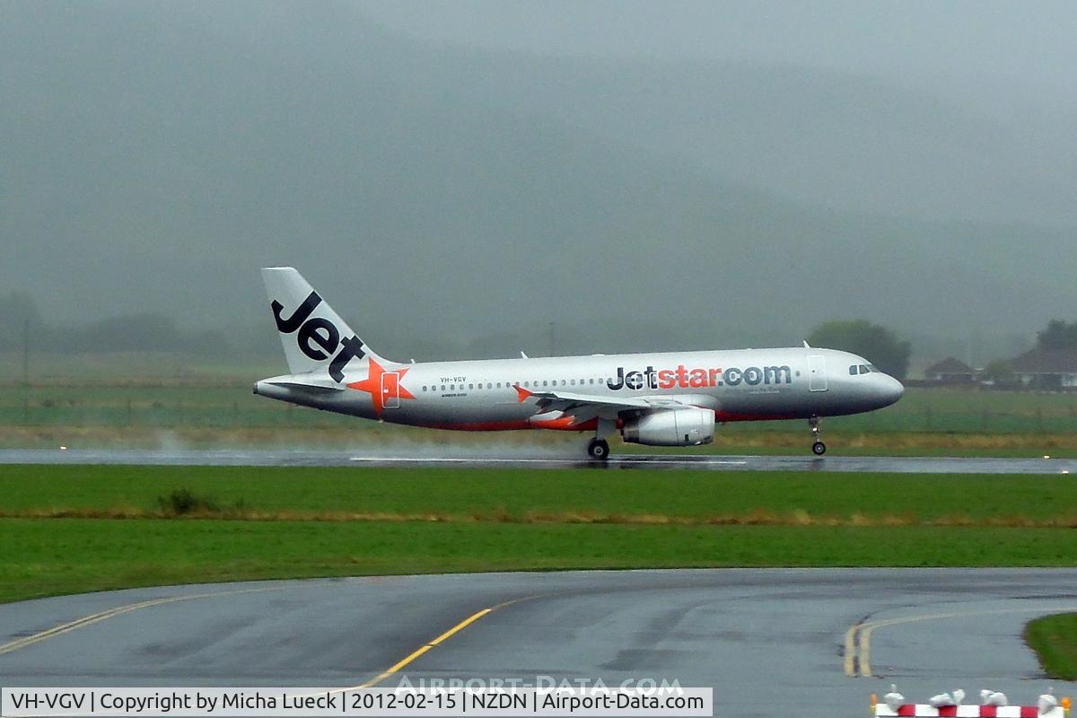 VH-VGV, 2010 Airbus A320-232 C/N 4229, Rainy day in Dunedin