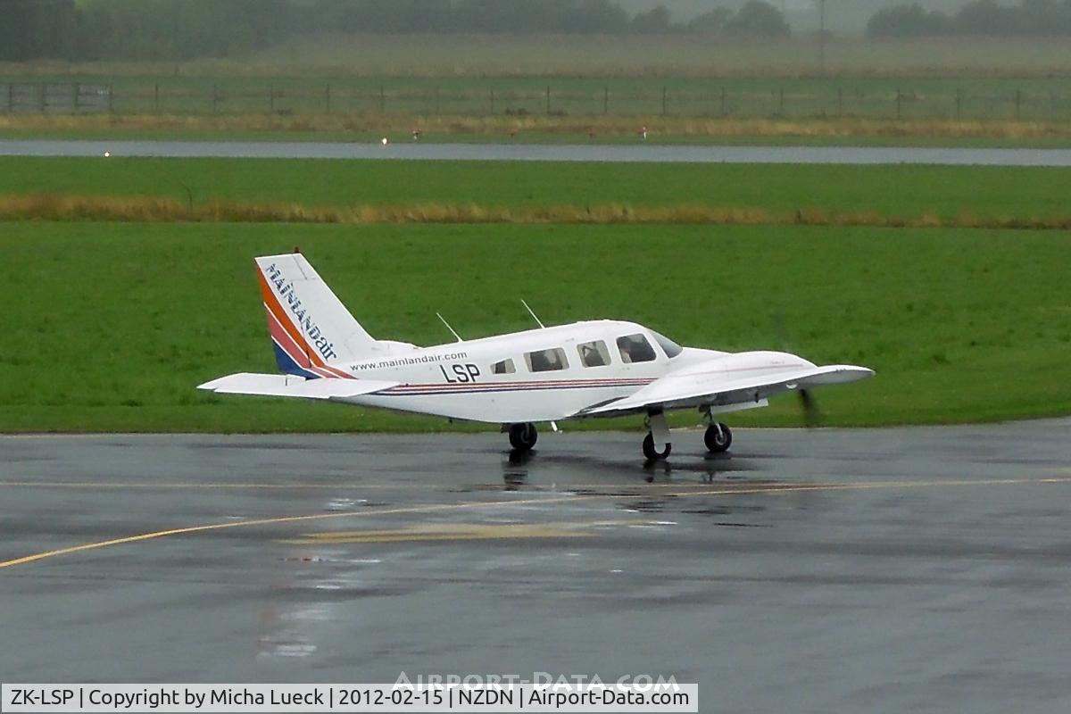 ZK-LSP, Piper PA-34-220T C/N 34-48022, At Dunedin