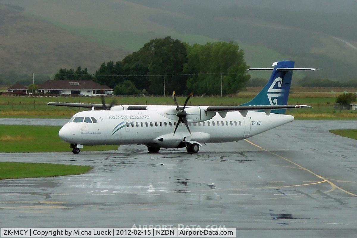 ZK-MCY, 2003 ATR 72-212A C/N 703, At Dunedin