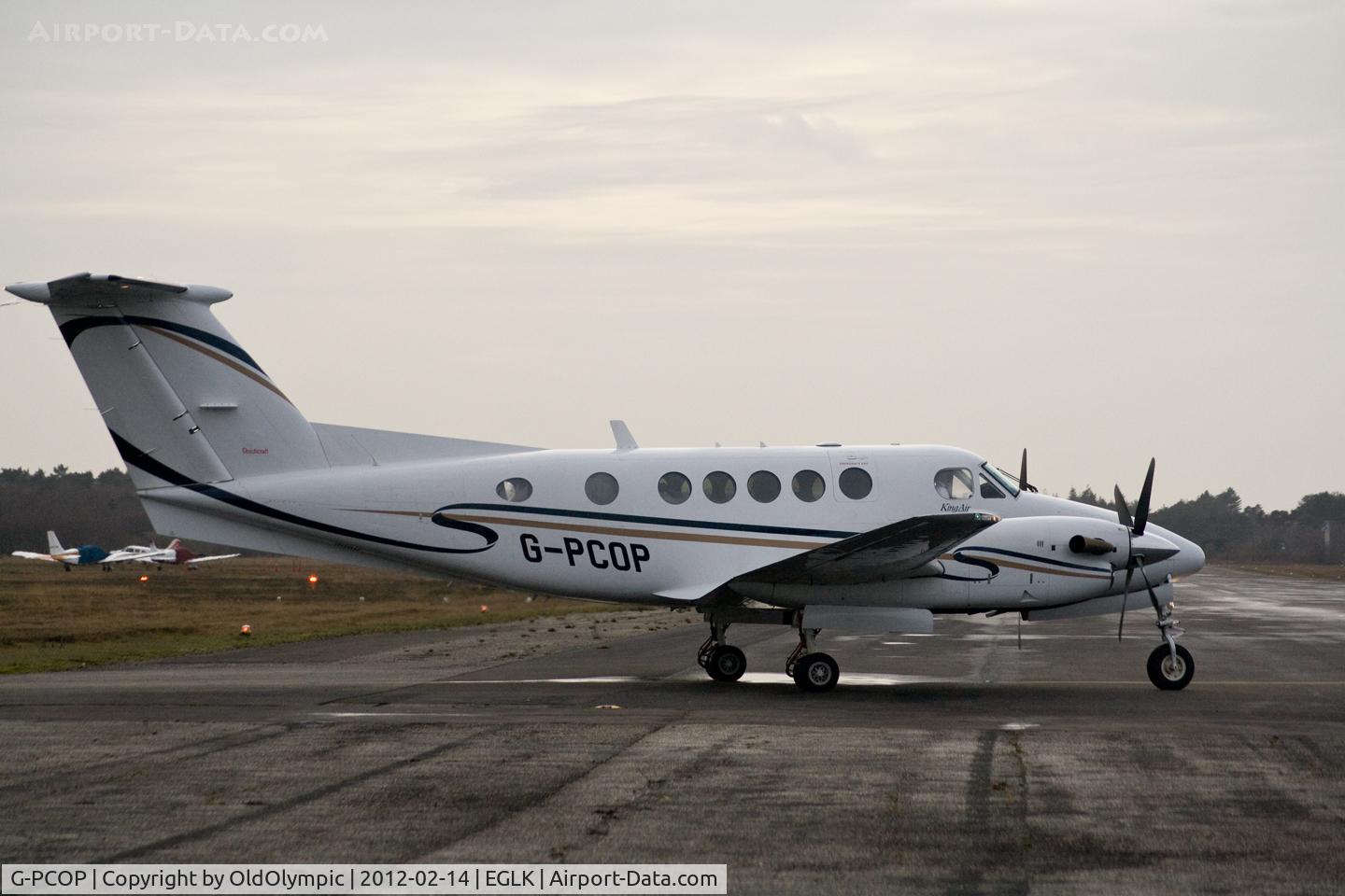 G-PCOP, 2004 Raytheon B200 King Air C/N BB-1860, Turning for take-off RW25