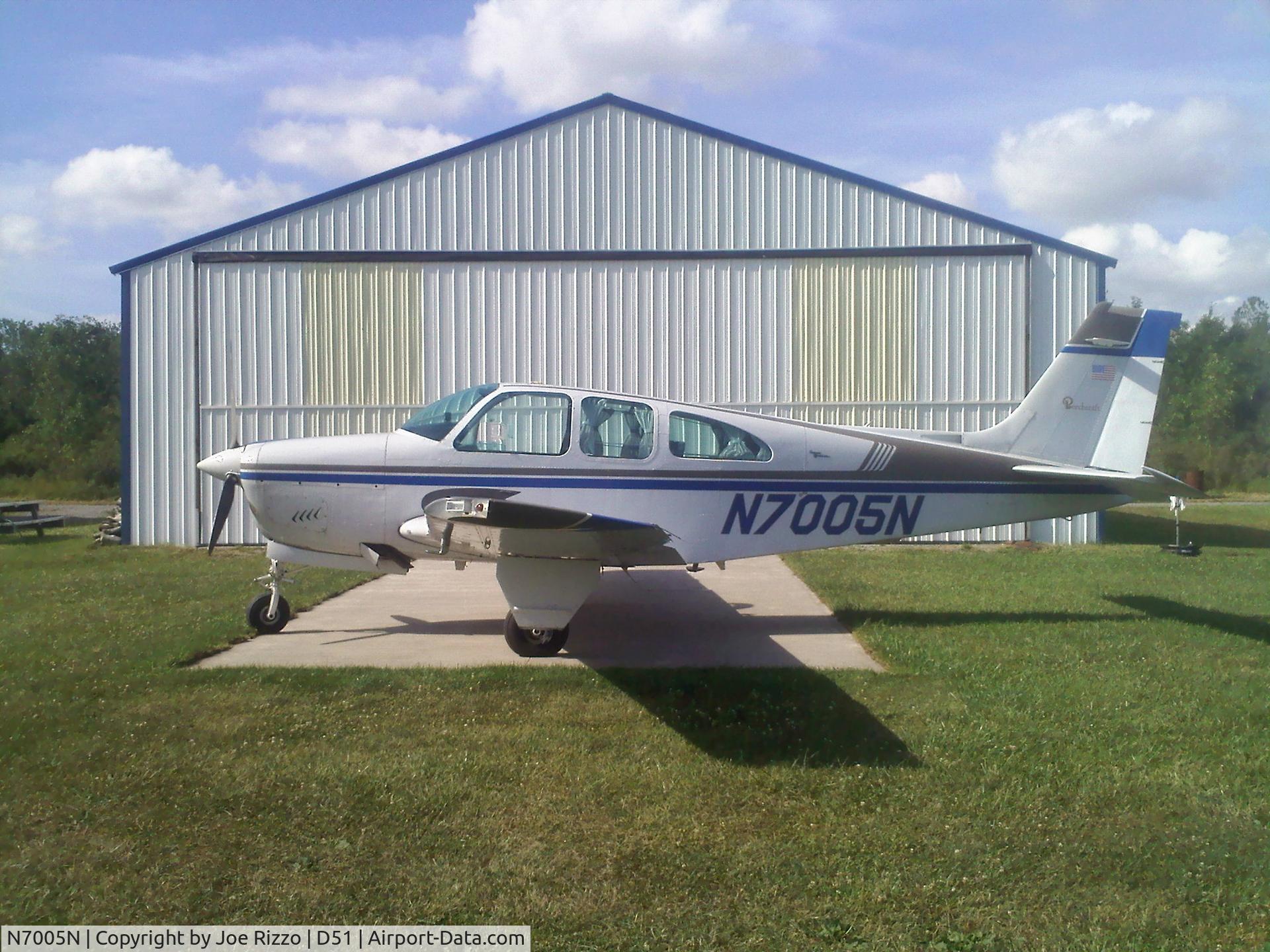N7005N, 1967 Beech E33A Bonanza C/N CE-184, The Bonanza infront of the family Hangar at the Clarence Aerodrome