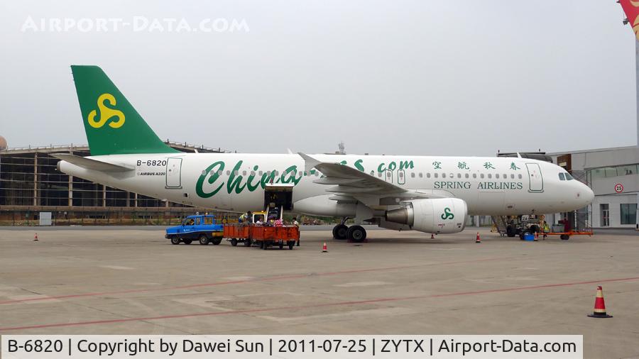 B-6820, 2011 Airbus A320-214 C/N 4738, B-6820