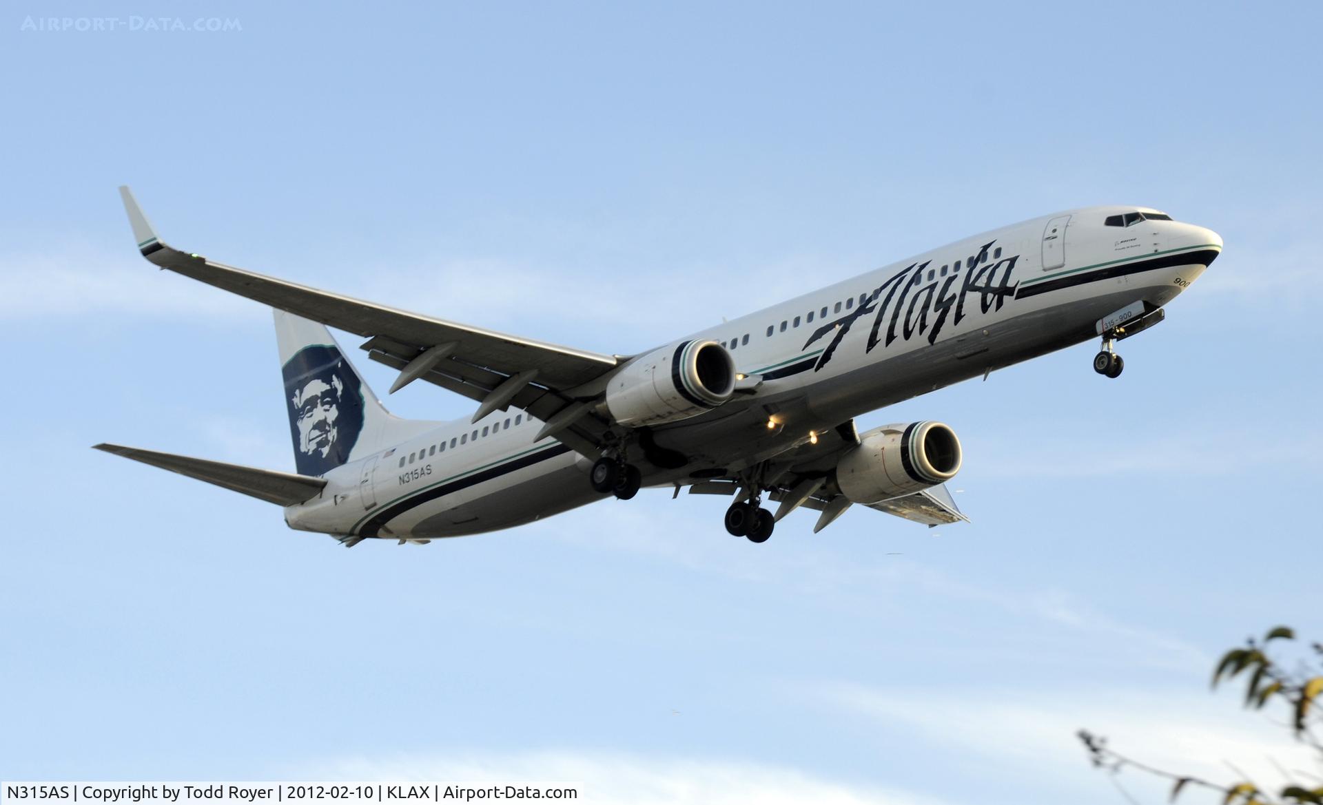N315AS, 2002 Boeing 737-990 C/N 30019, Arriving on 24R