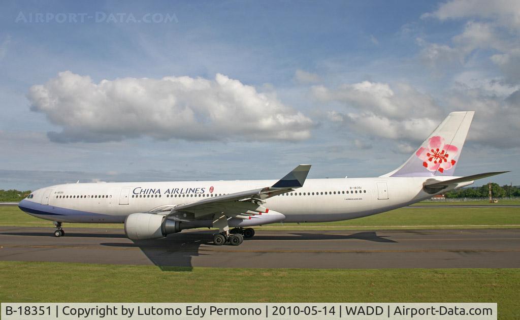 B-18351, 2006 Airbus A330-302 C/N 725, China Air