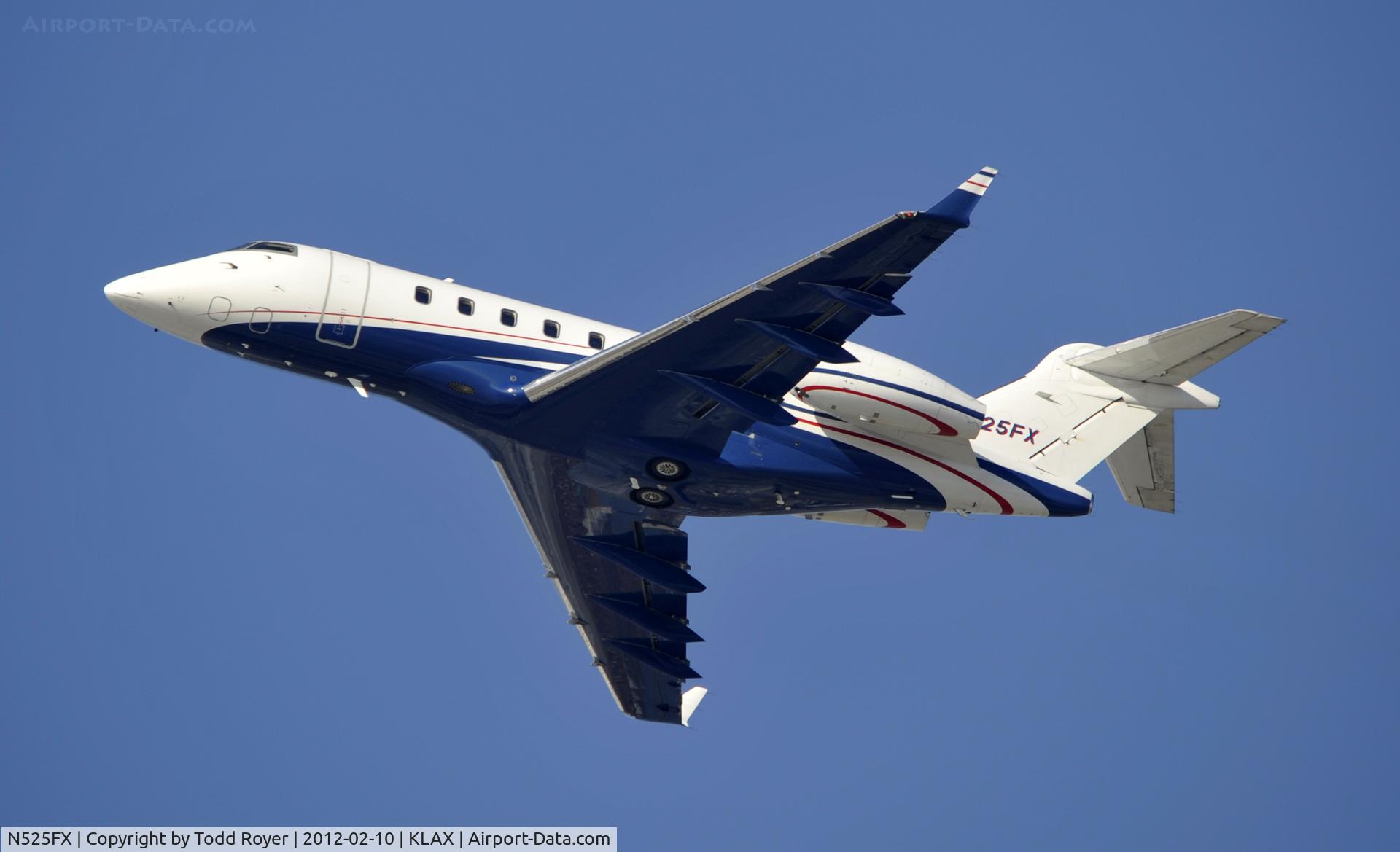 N525FX, 2006 Bombardier Challenger 300 (BD-100-1A10) C/N 20112, Departing LAX on 25L