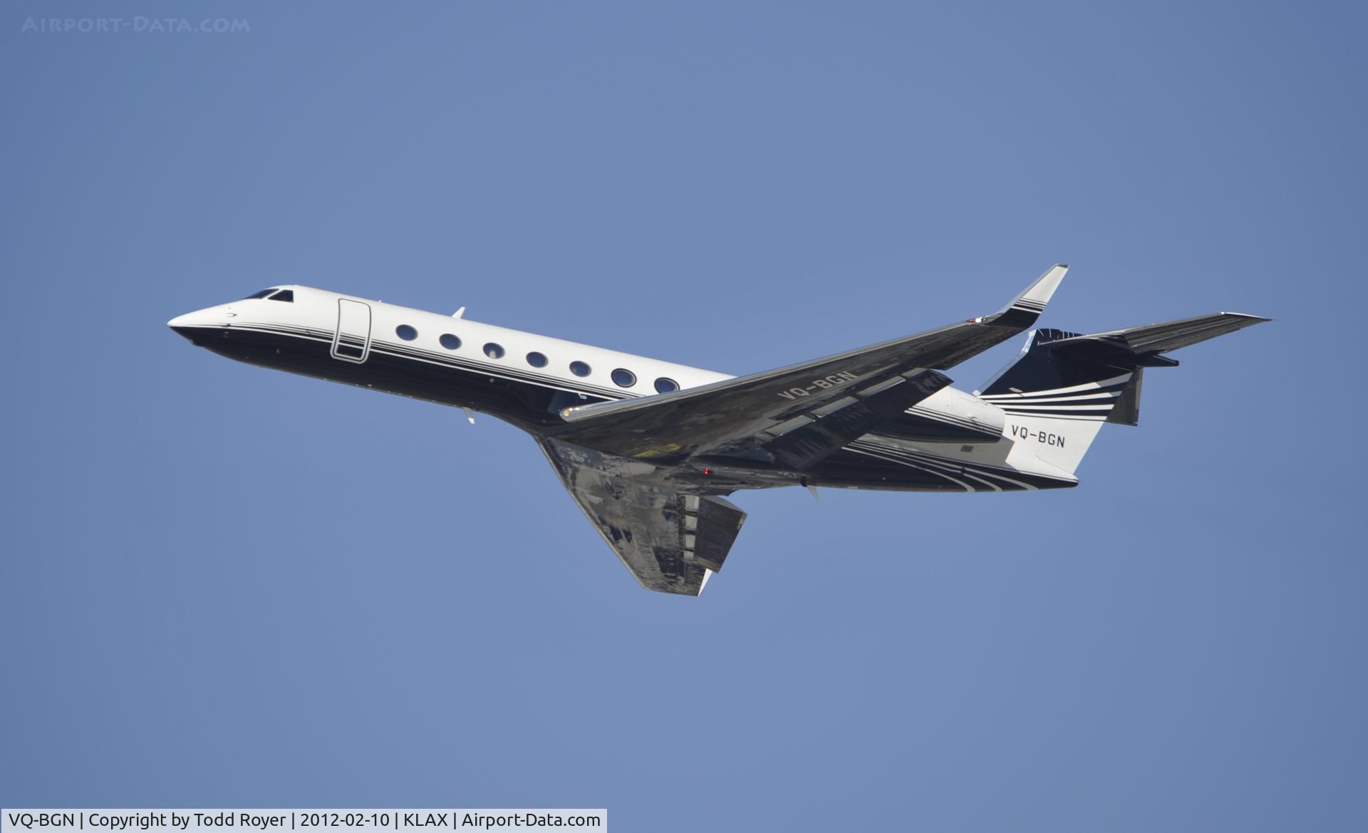 VQ-BGN, 2008 Gulfstream Aerospace GV-SP (G550) C/N 5218, Departing LAX on 25L