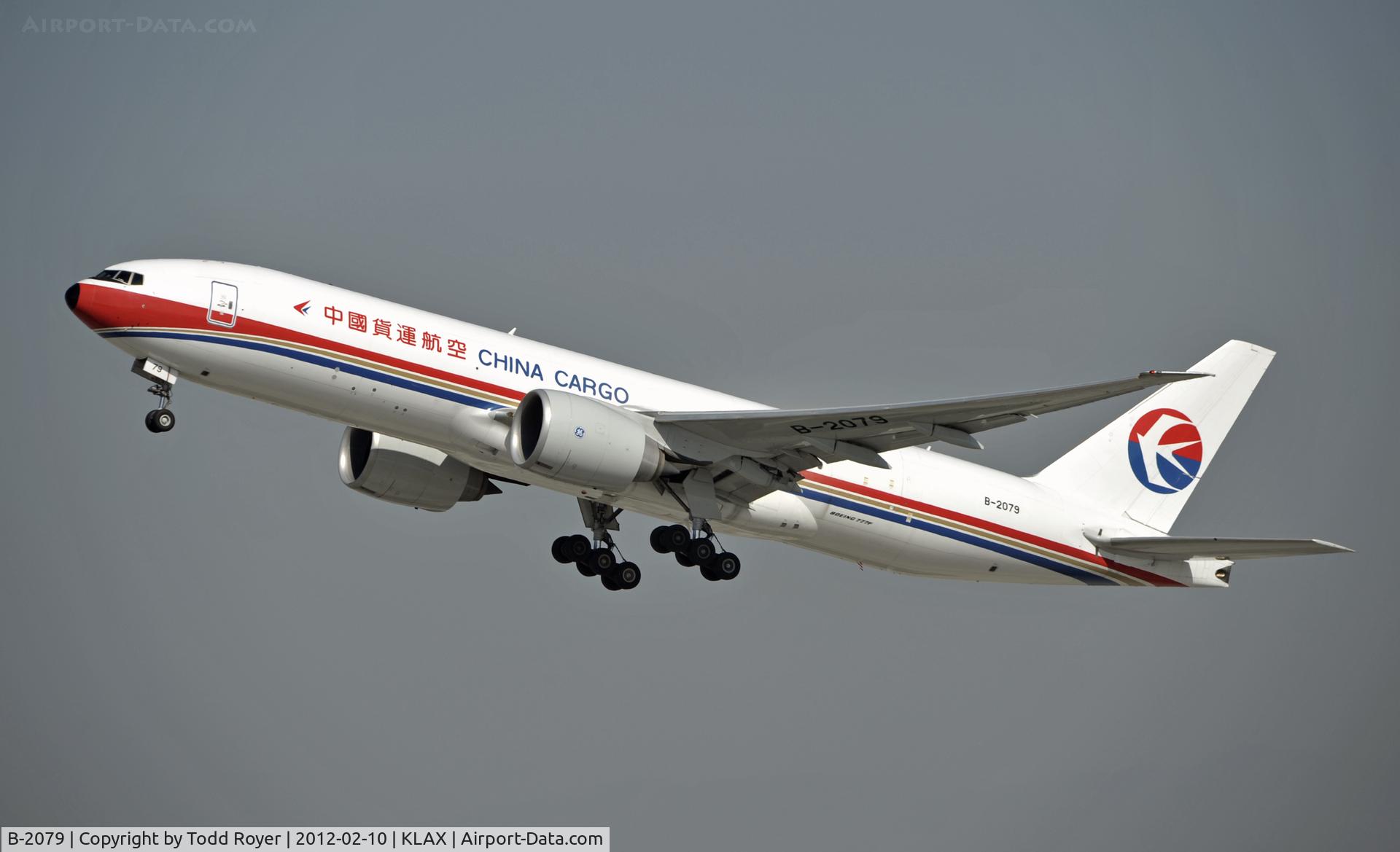 B-2079, 2010 Boeing 777-F6N C/N 37715, Departing LAX on 25R
