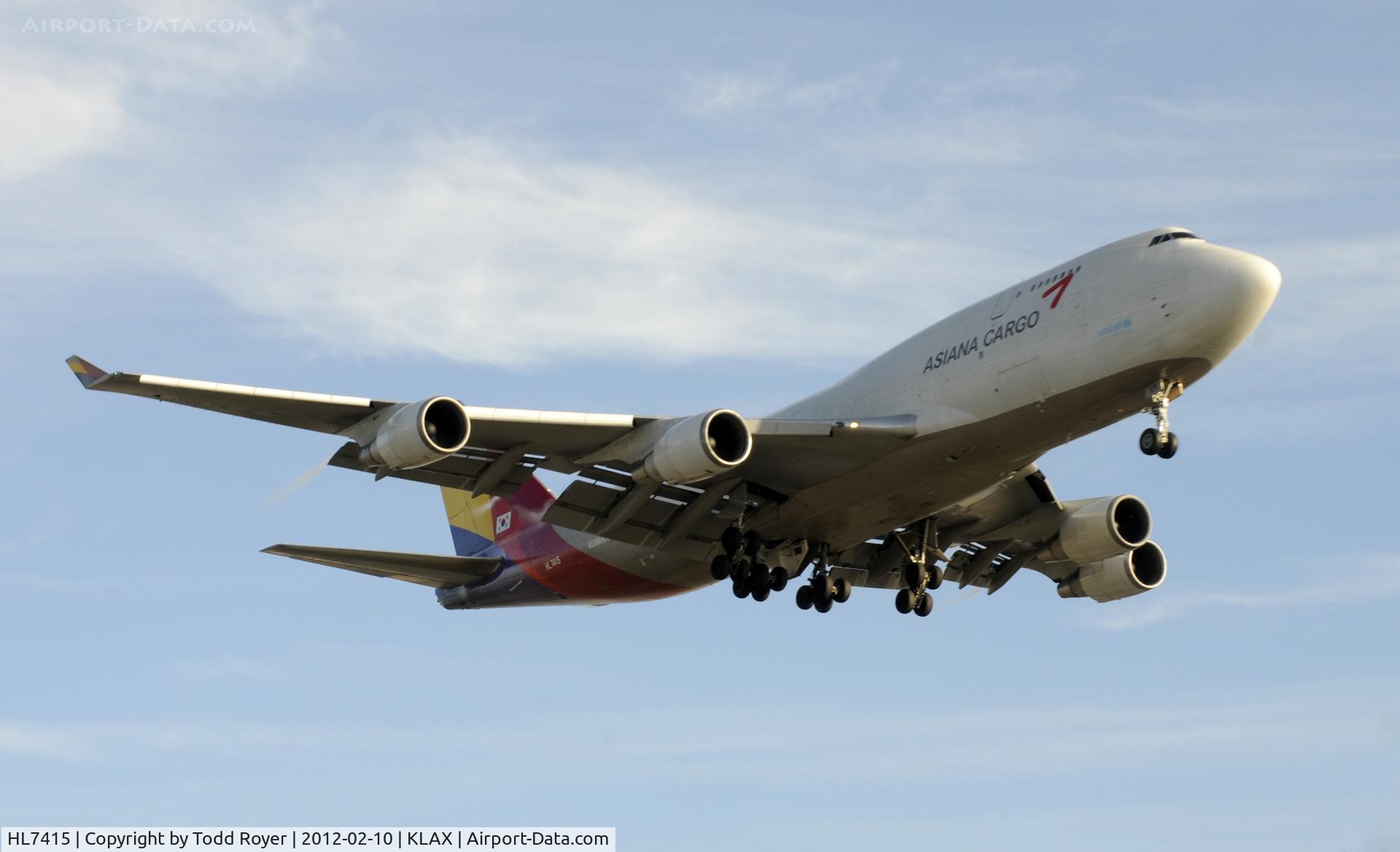 HL7415, 1993 Boeing 747-48EM(BDSF) C/N 25777, Arriving on 24R