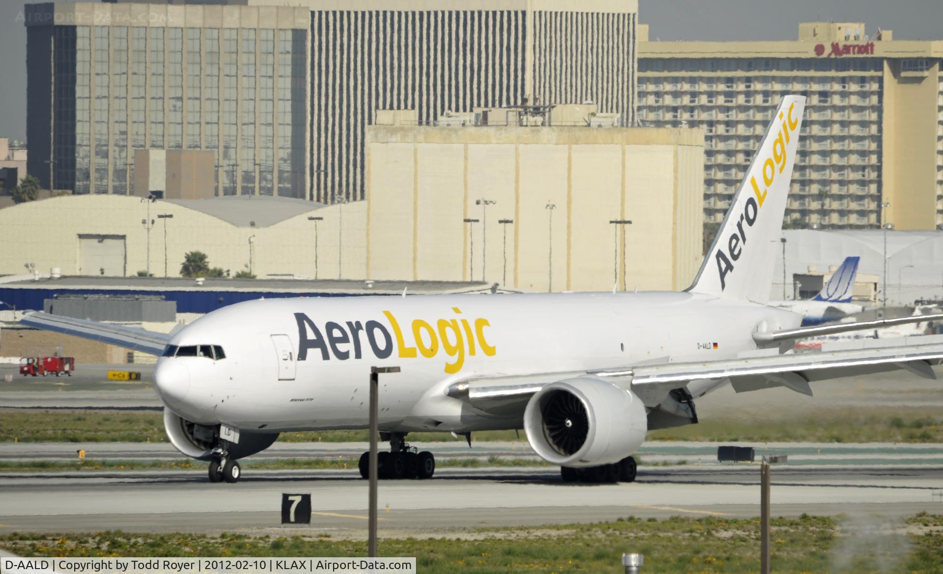 D-AALD, 2009 Boeing 777-FZN C/N 36004, Arriving on 25L