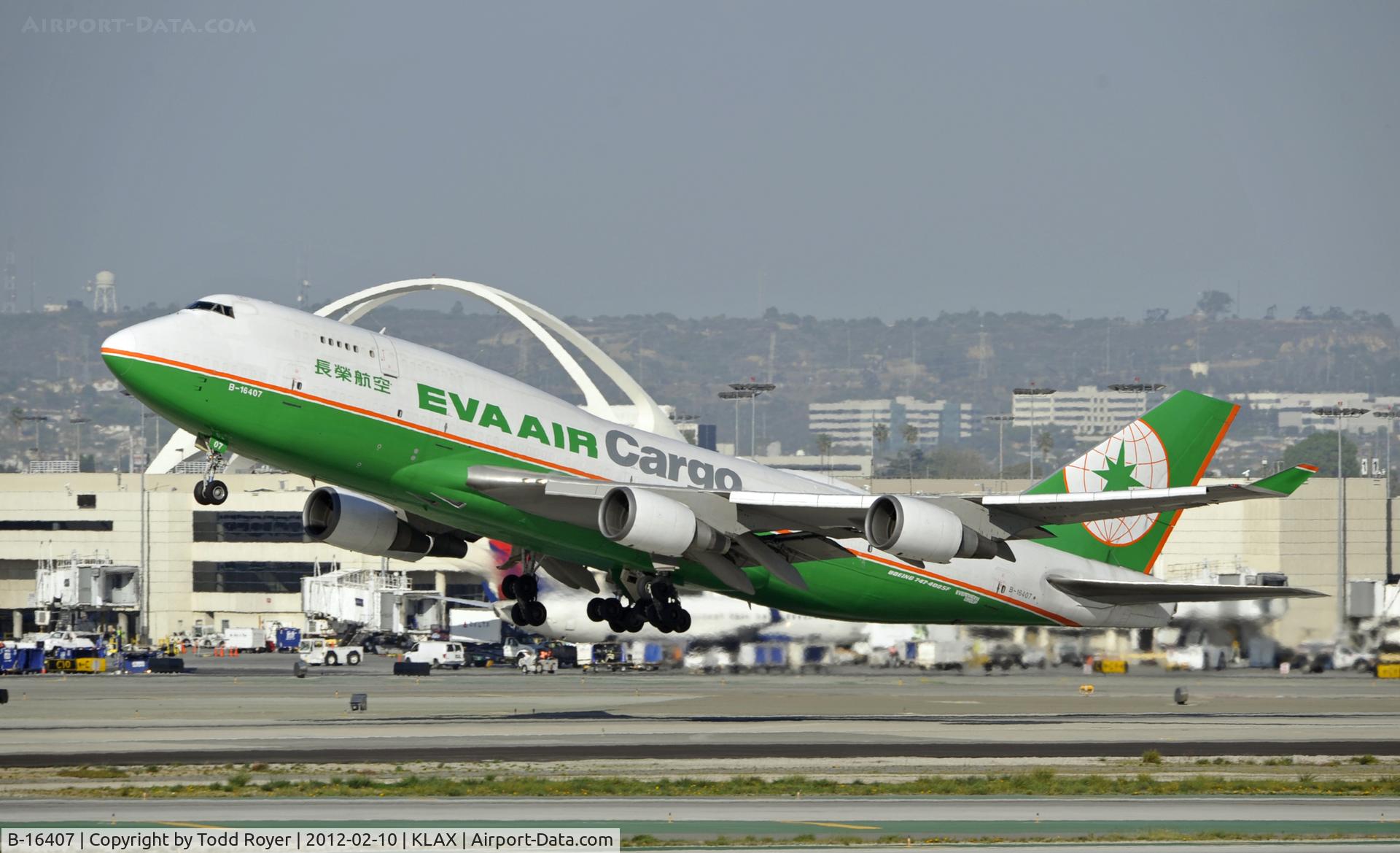 B-16407, 1995 Boeing 747-45E C/N 27899, Departing LAX on 25R