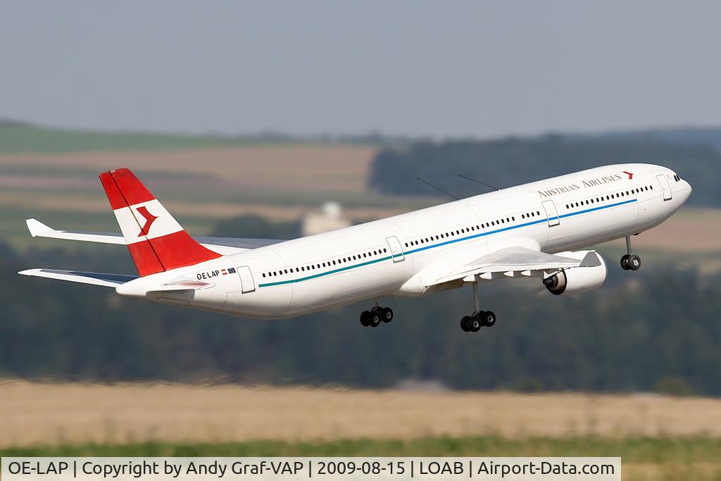 OE-LAP, 2000 Airbus A330-223 C/N 317, Autrian Airlines A330 Model