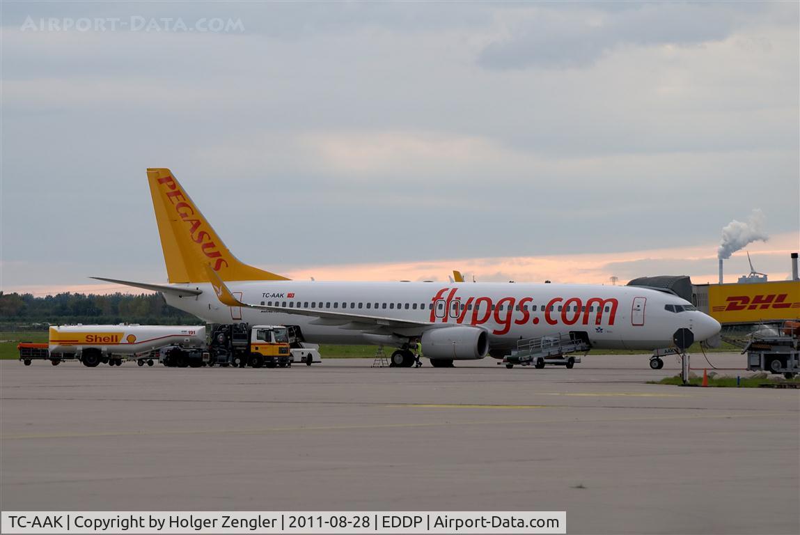 TC-AAK, 2007 Boeing 737-8FH C/N 35094/2195, Preparations for return to AYT...