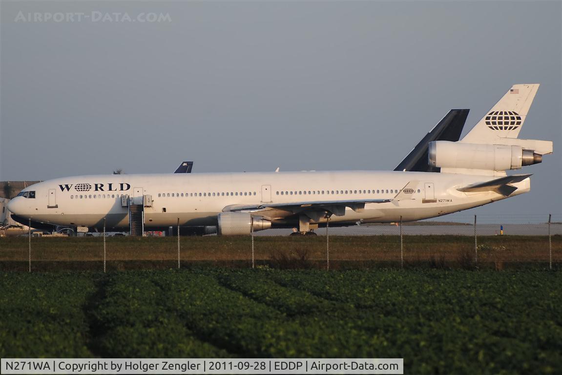 N271WA, 1992 McDonnell Douglas MD-11 C/N 48518, In attendance for coming tasks.....