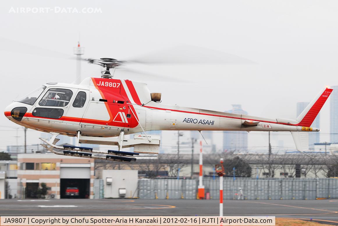 JA9807, 1989 Aerospatiale AS-350B Ecureuil C/N 2190, NikonD200+TAMRON SP AF 70-200mm F/2.8 Di LD [IF]