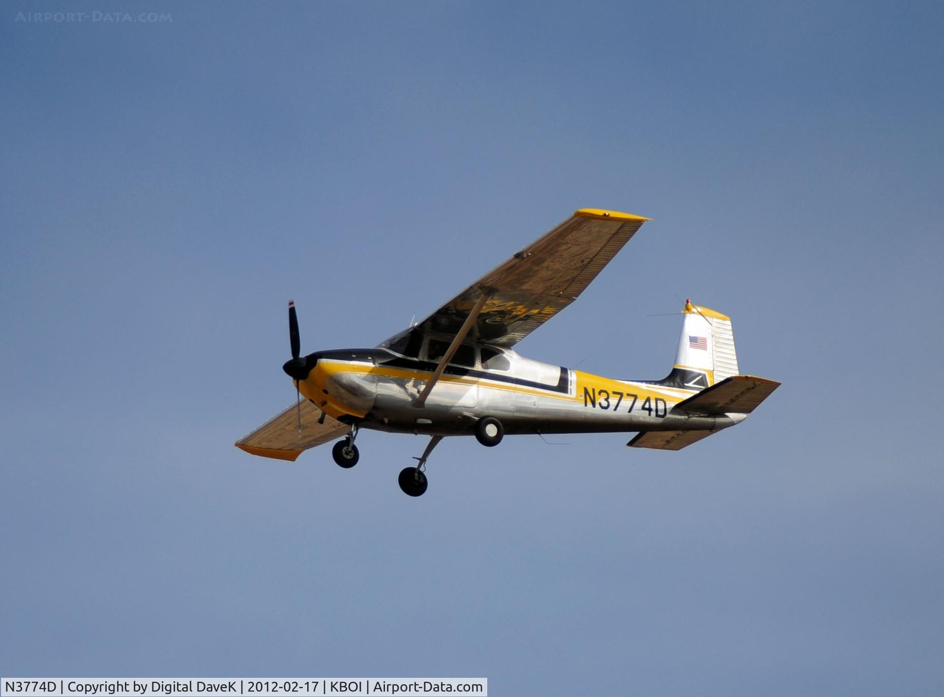N3774D, 1957 Cessna 182A Skylane C/N 34474, East approach @ KBOI