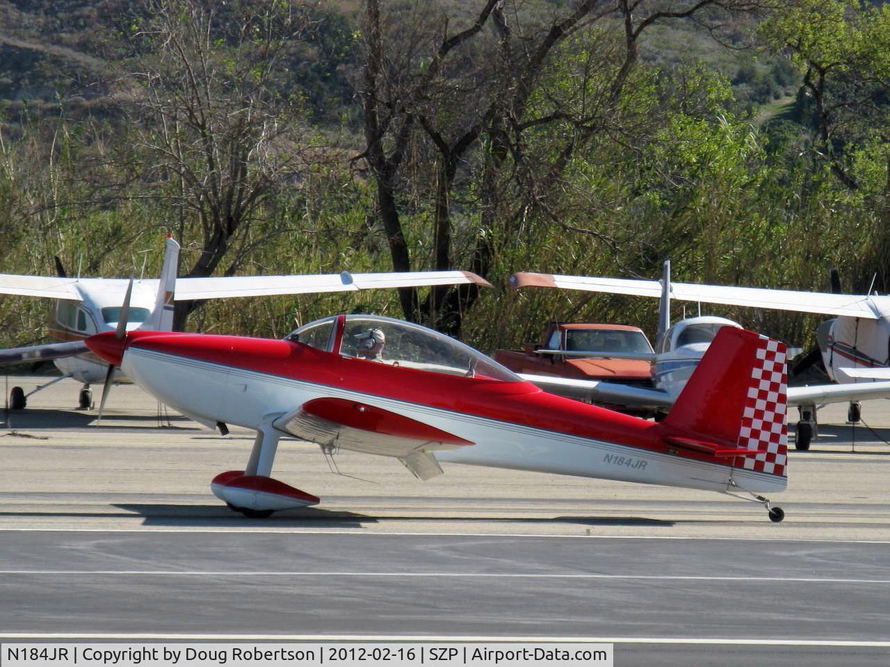N184JR, 2001 Vans RV-8 C/N 81166, 2001 Rausch VAN's RV-8, Lycoming IO-360 A&C 200 Hp, taxi off Rwy 04 after landing