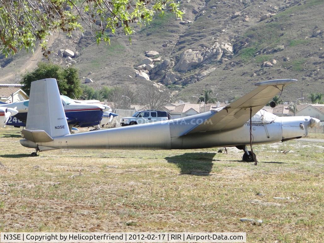 N3SE, Aerotechnik L-13SEH Vivat C/N 900330, Parked on the north east side in the grass