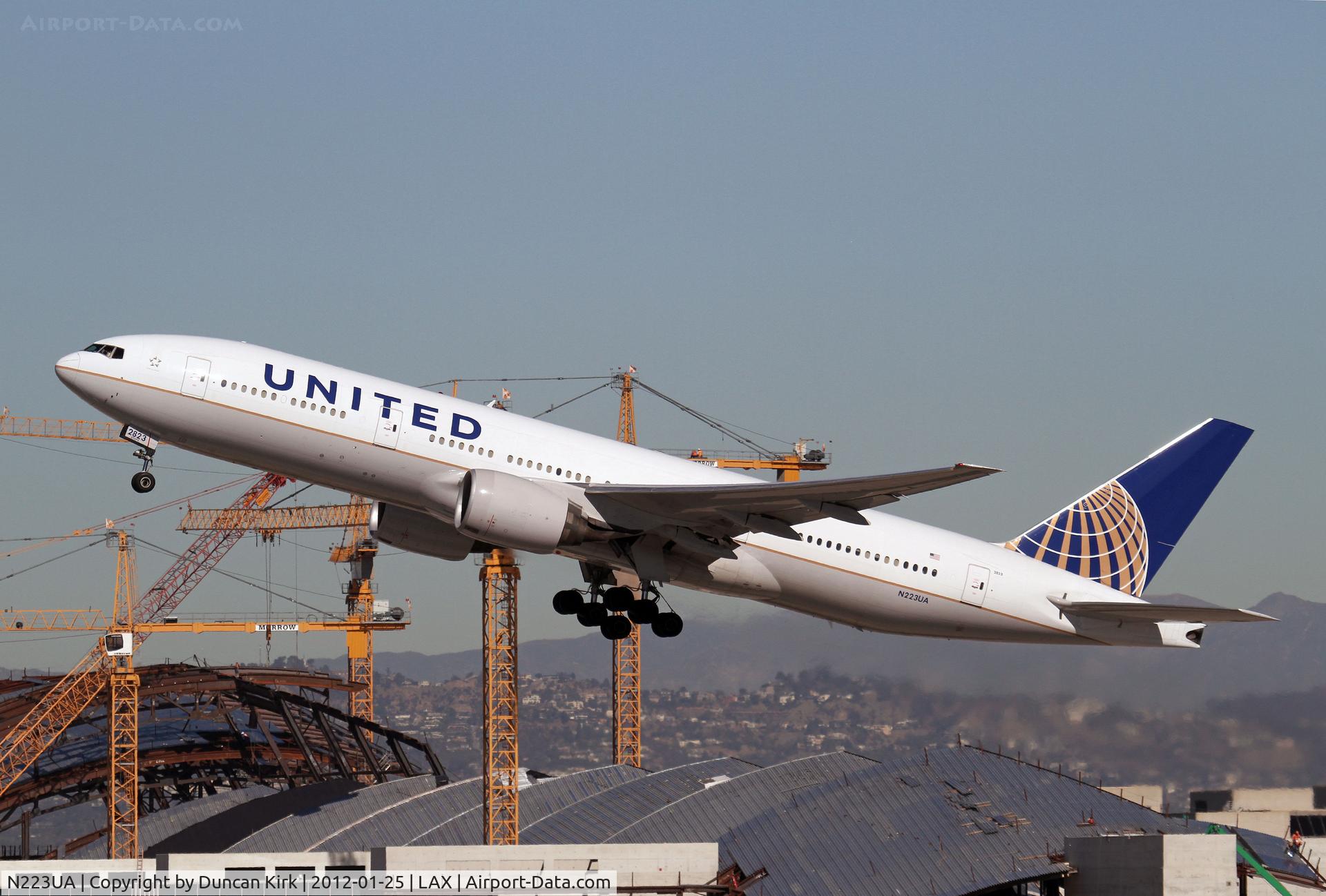 N223UA, 2001 Boeing 777-222 C/N 30224, Ex United B.777 decked out in the 'new' colors