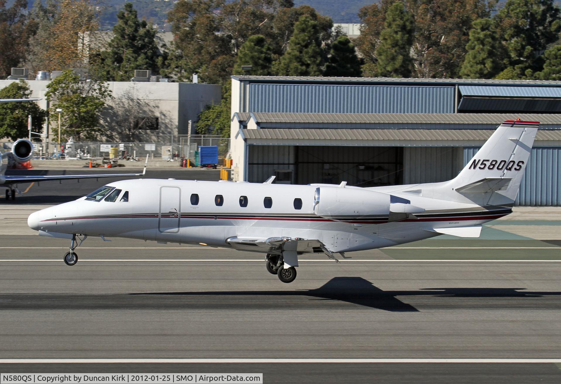 N580QS, 2007 Cessna 560XL C/N 560-5741, NetJet arrival at Santa Monica