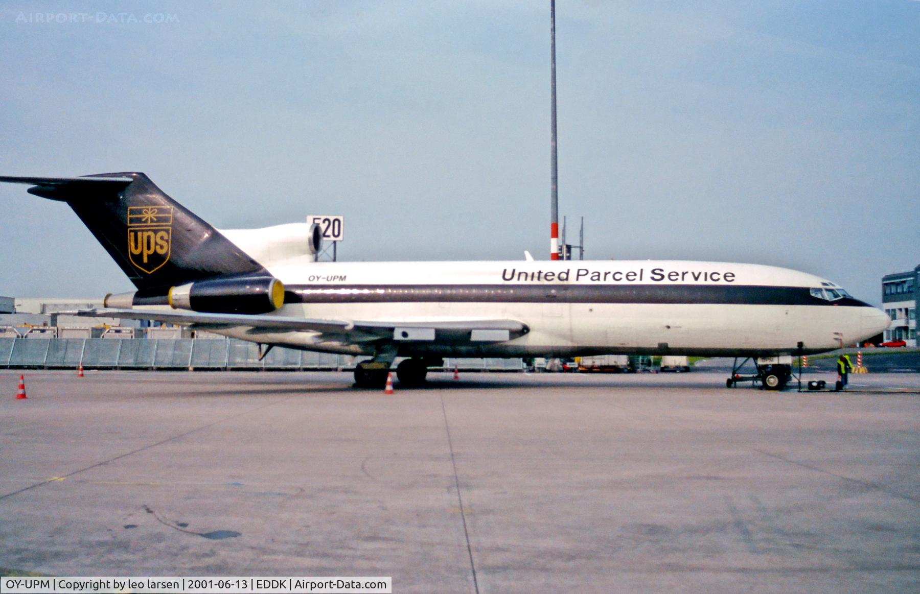 OY-UPM, 1967 Boeing 727-31C (QF) C/N 19229, CGN  Cologne 13.6.01