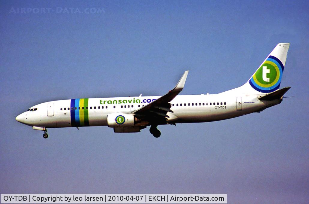 OY-TDB, 2002 Boeing 737-8K2 C/N 30650, Copenhagen Kastrup 7.4.10