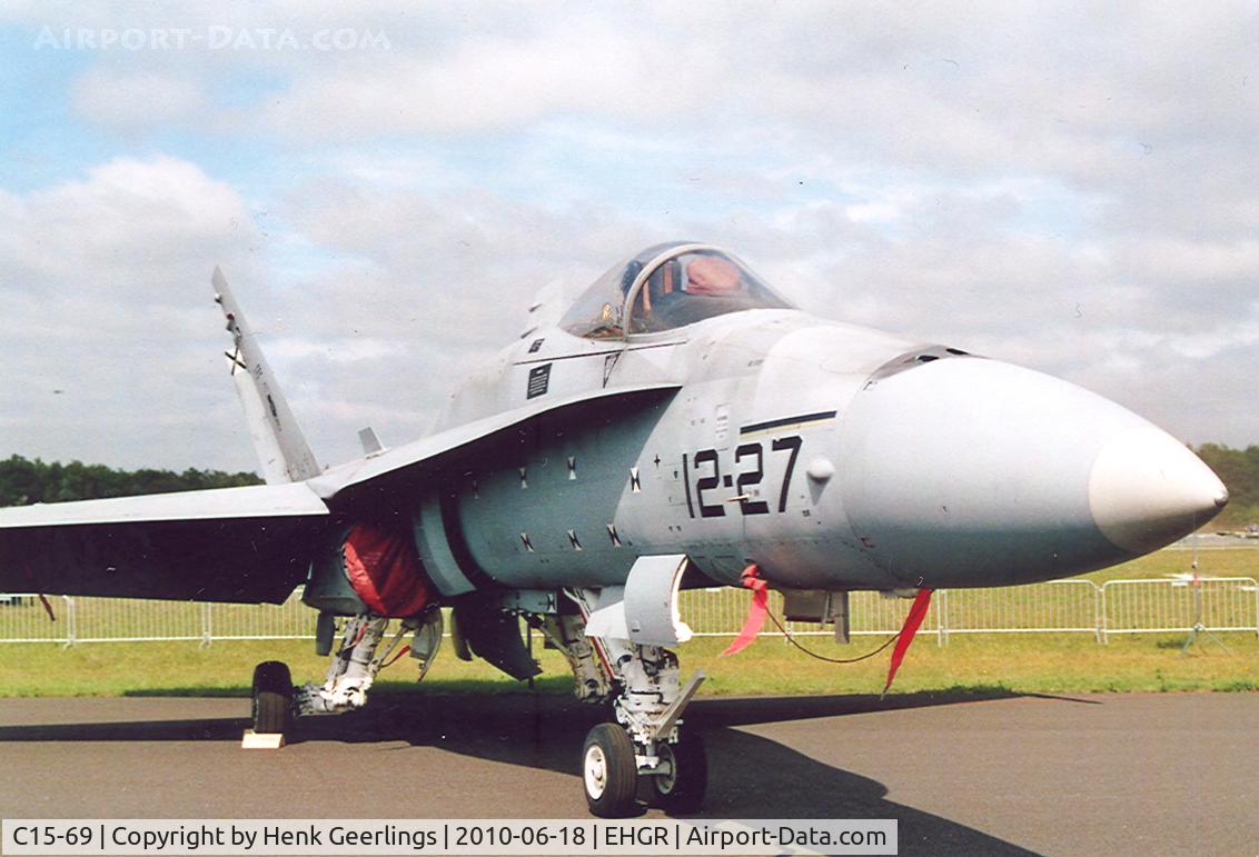 C15-69, McDonnell Douglas EF-18A Hornet C/N 0925/A591, Durch AF Open House at Gilze Rijen AB - 2010