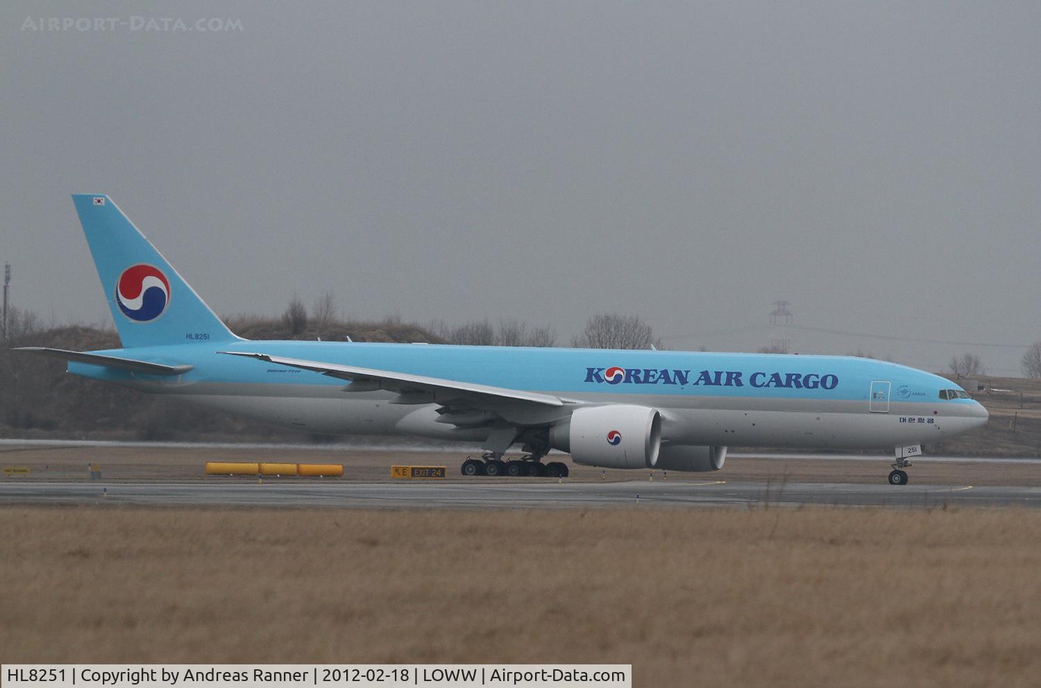 HL8251, 2012 Boeing 777-FB5 C/N 37639, Korean Air Cargo Boeing 777F