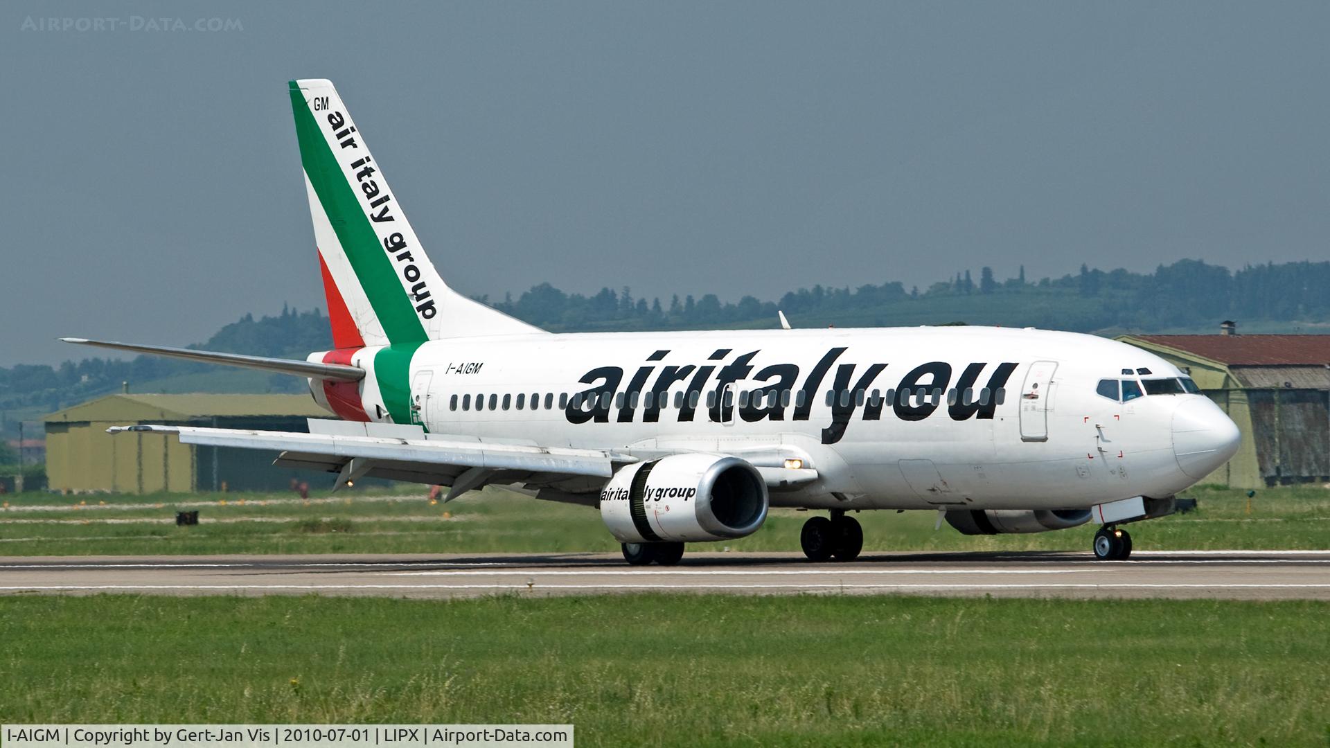I-AIGM, 1988 Boeing 737-3Q8 C/N 24299, Touching