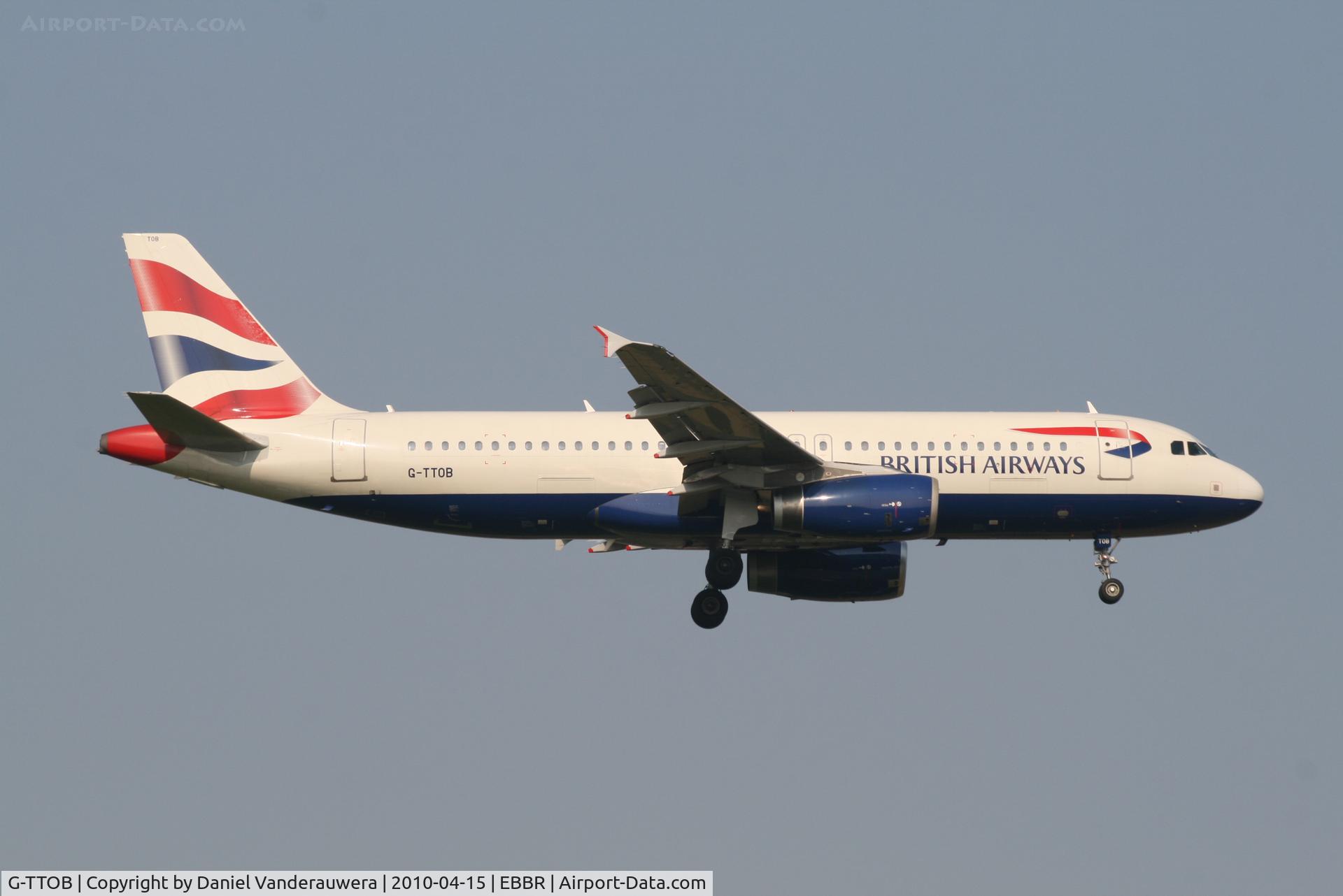 G-TTOB, 2001 Airbus A320-232 C/N 1687, Flight BA392 is descending to RWY 02