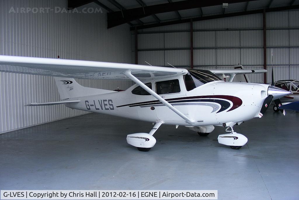 G-LVES, 2000 Cessna 182S Skylane C/N 182-80741, Privately owned
