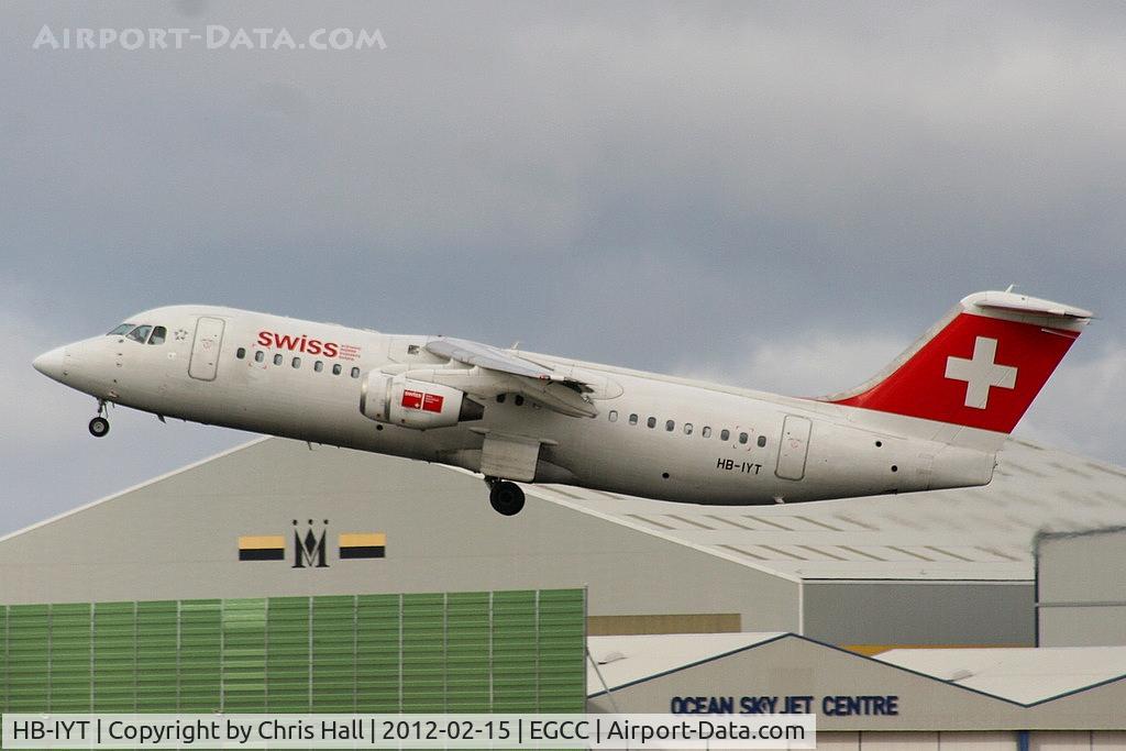 HB-IYT, 2000 British Aerospace Avro 146-RJ100 C/N E3380, Swiss International Air Lines