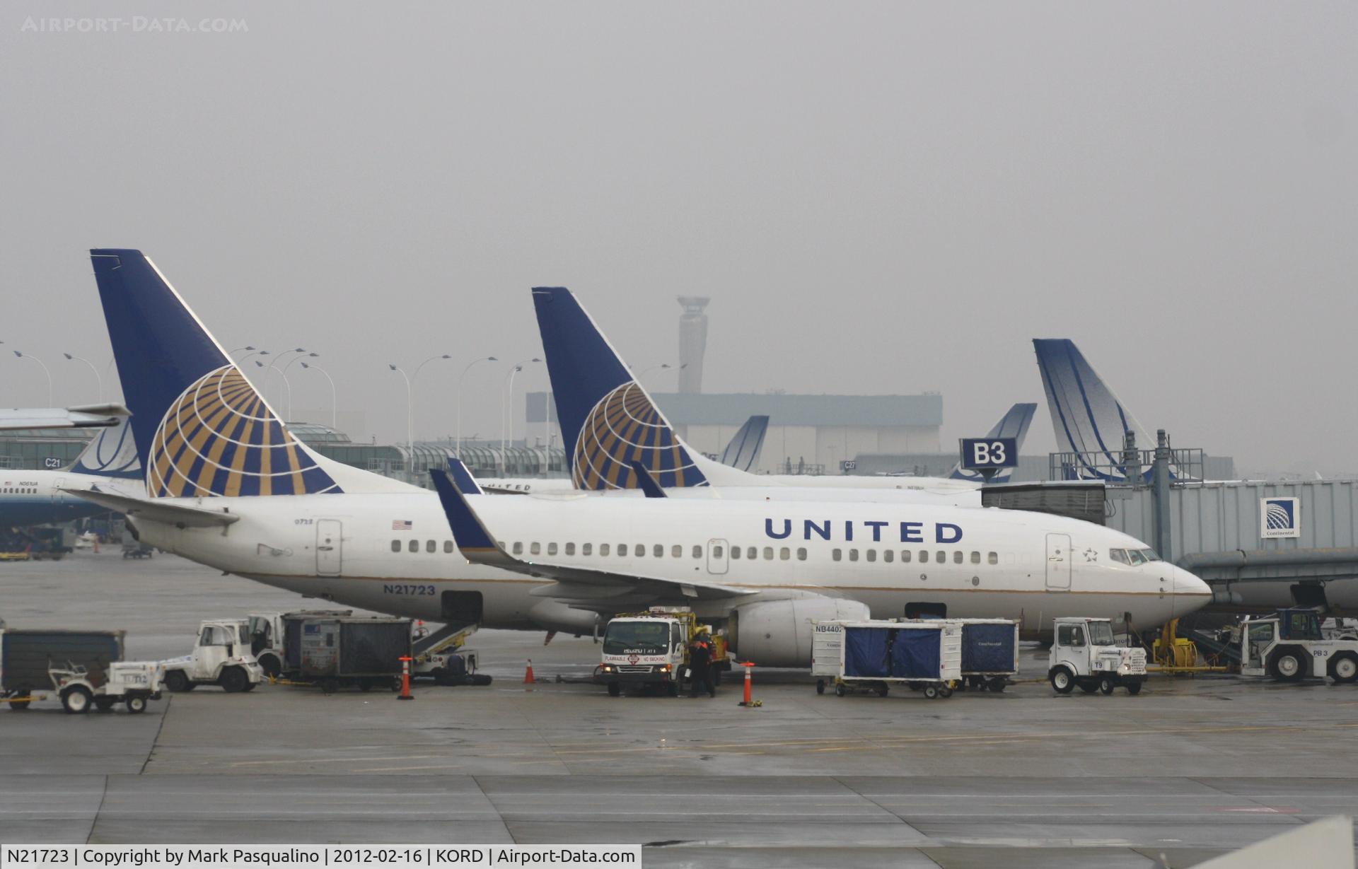 N21723, 1999 Boeing 737-724 C/N 28790, Boeing 737-700