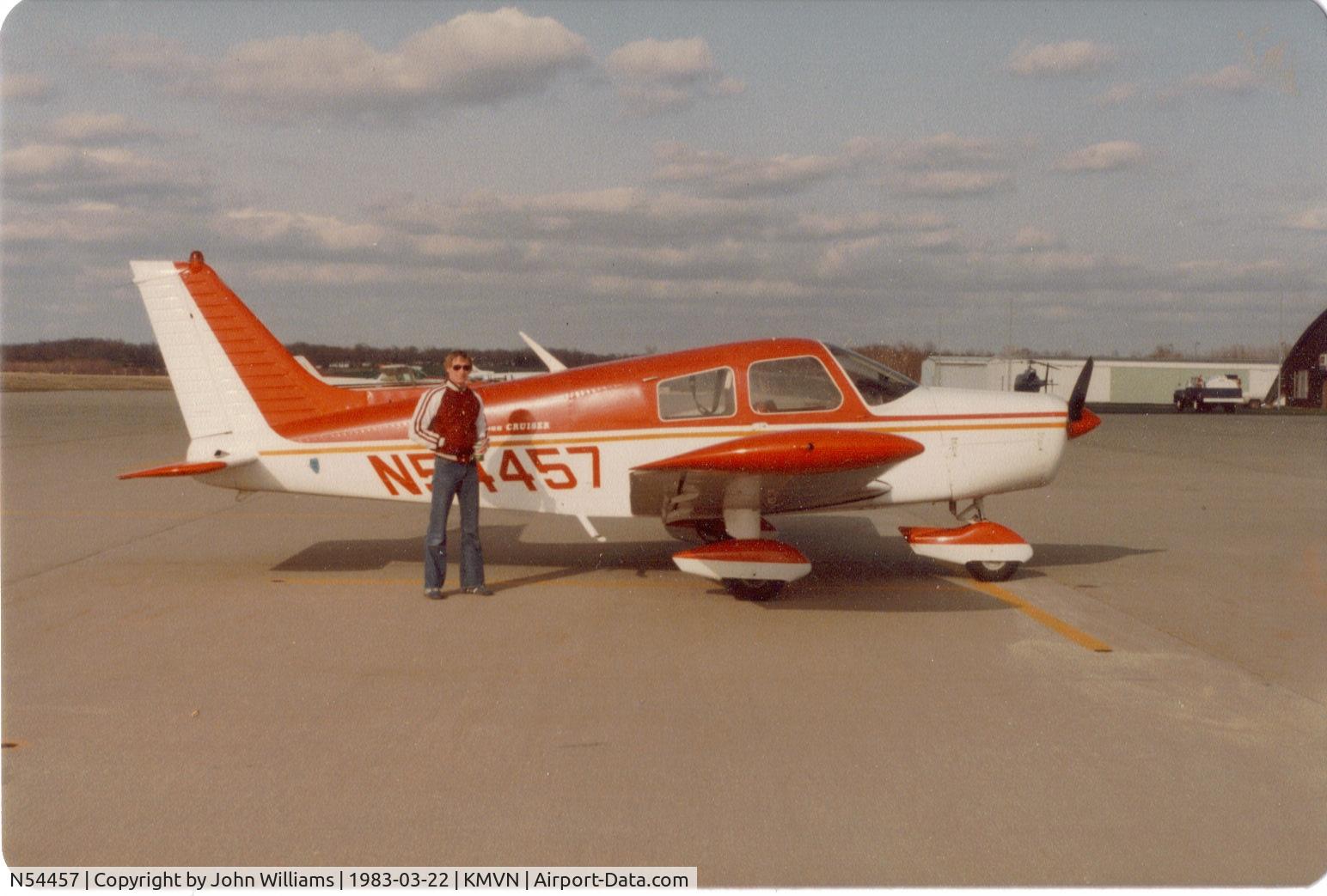 N54457, 1973 Piper PA-28-140 C/N 28-7425138, Taken at Mount Vernon, IL 3/22/83 when N54457 was owned by Aeroflite, Inc. Marion, IL.  $29.50 an hour.  What a deal!
