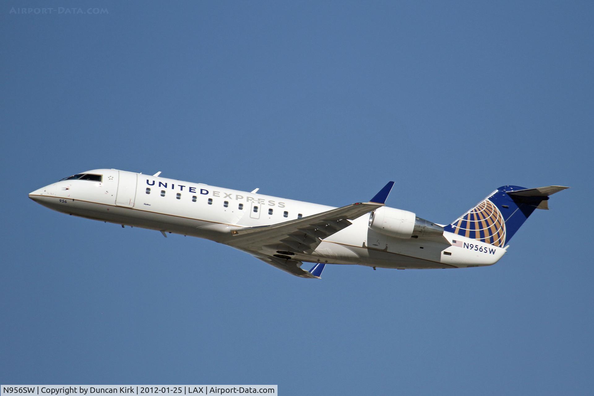 N956SW, 2003 Canadair CL-600-2B19 Regional Jet CRJ-200LR C/N 7825, Recently painted to reflect the 'new' colors