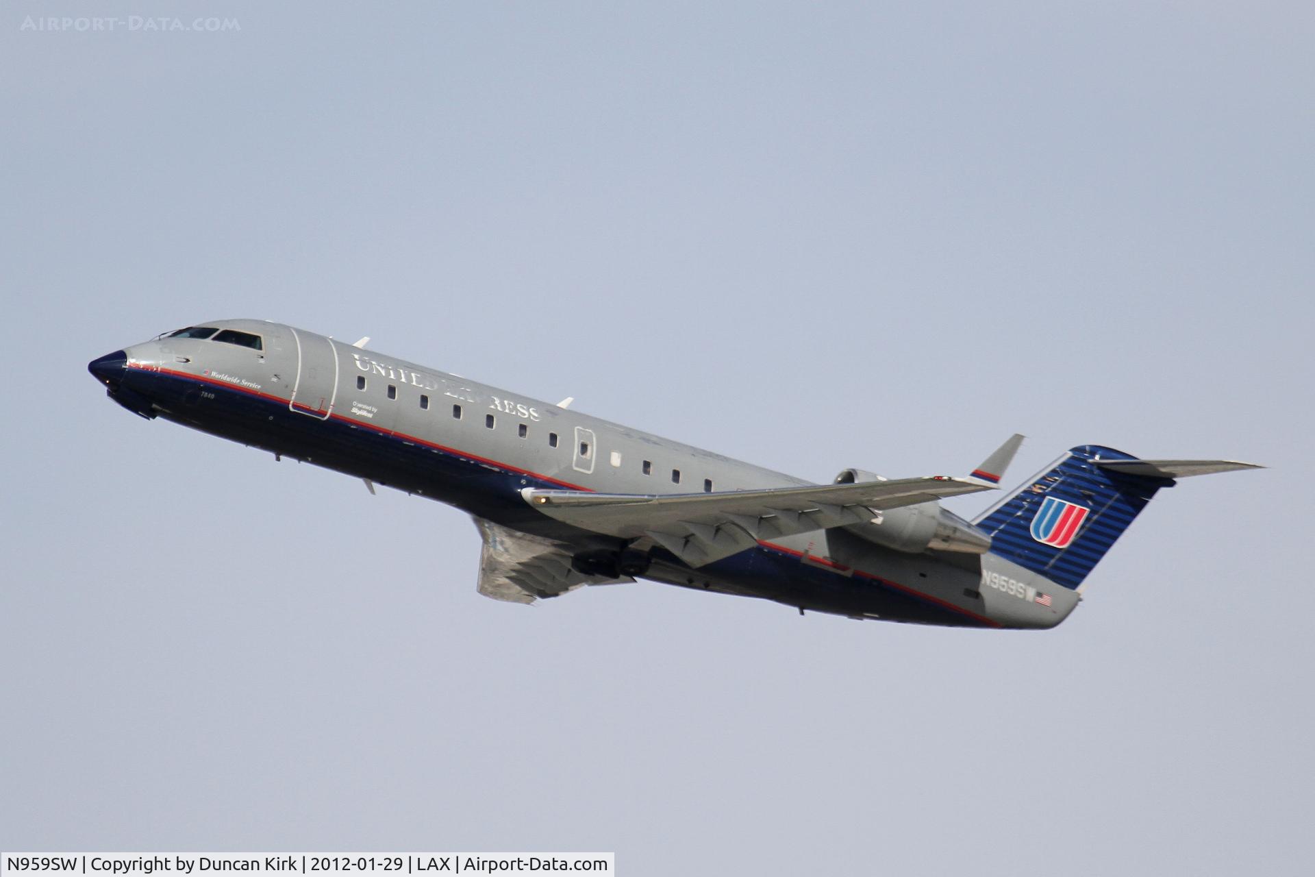 N959SW, 2003 Canadair CL-600-2B19 Regional Jet CRJ-200LR C/N 7840, A rare sight these days in this scheme