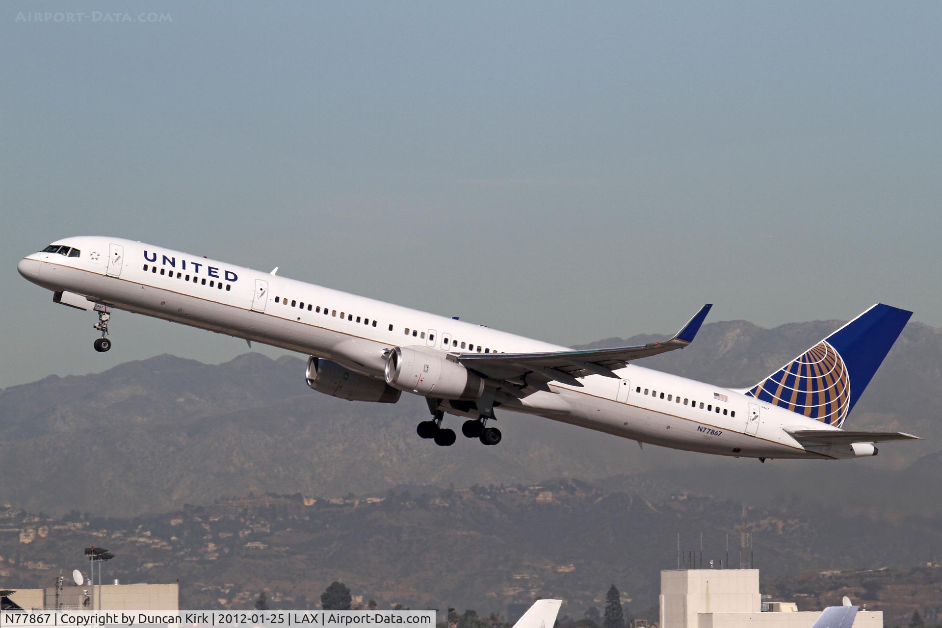 N77867, 2002 Boeing 757-33N C/N 32592, Ten years old already!