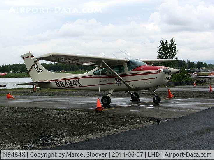 N9484X, 1985 Cessna 182R Skylane C/N 18268537, Photo taken during my holiday in Alaska in 2011