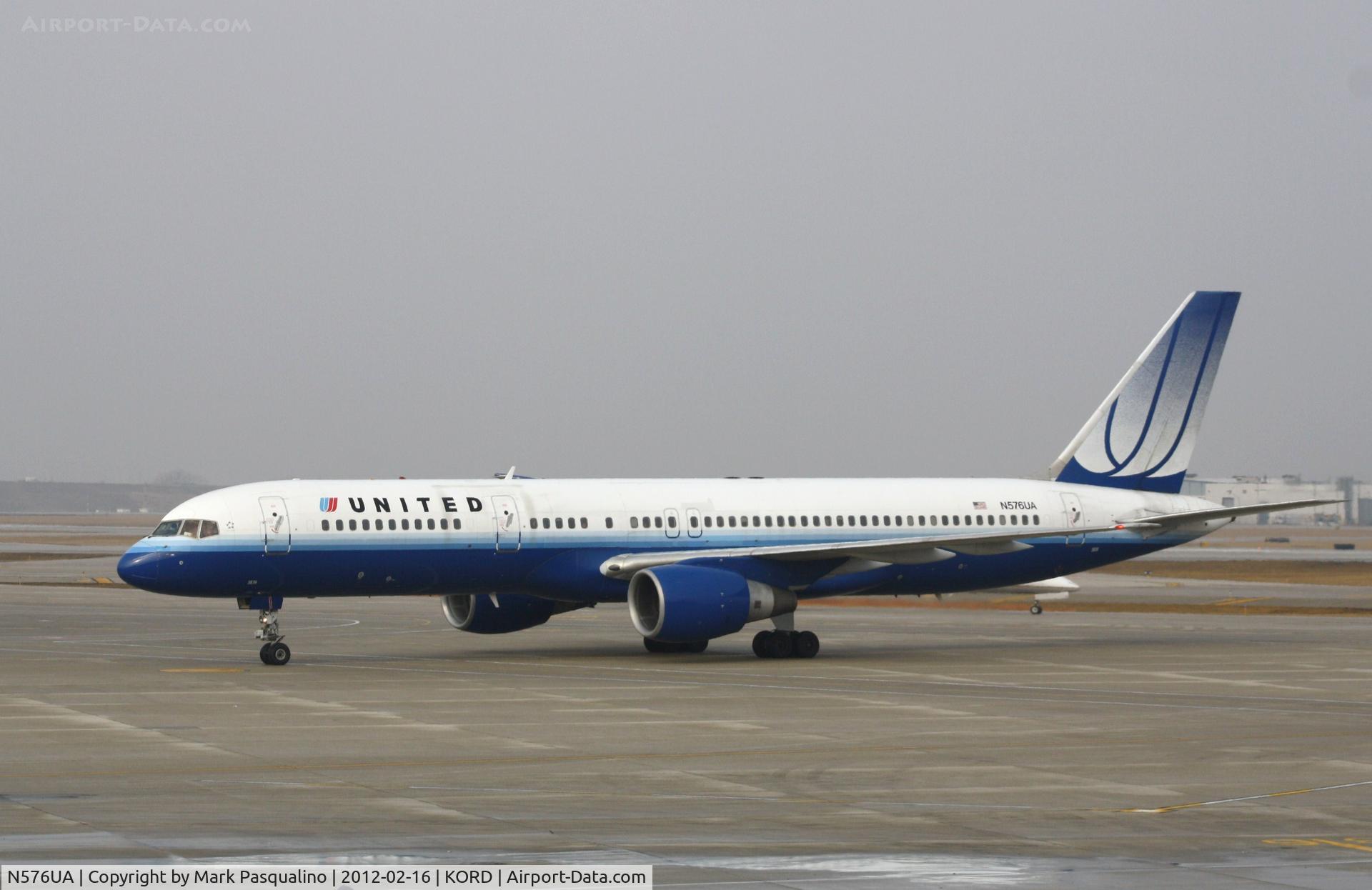 N576UA, 1993 Boeing 757-222 C/N 26690, Boeing 757-200